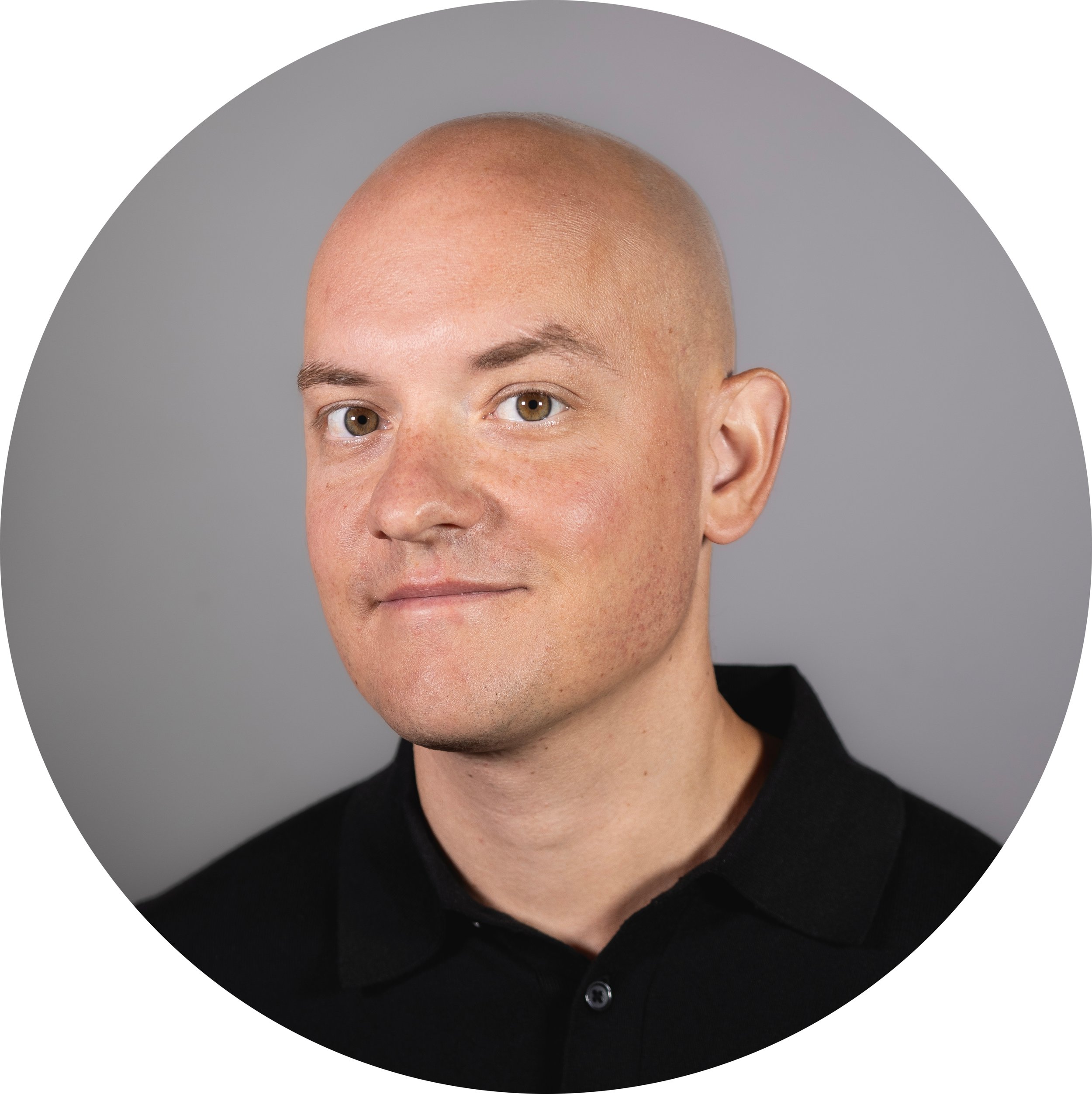 Vasily Panteleev, American English pronunciation and communication coach.