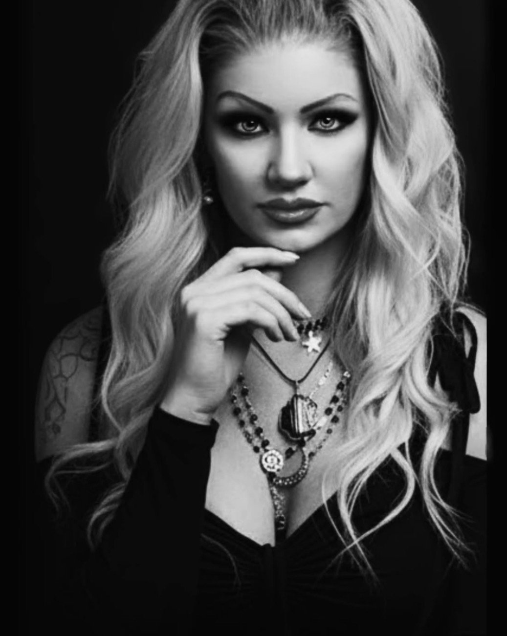 Krystal Noxx official artist photo