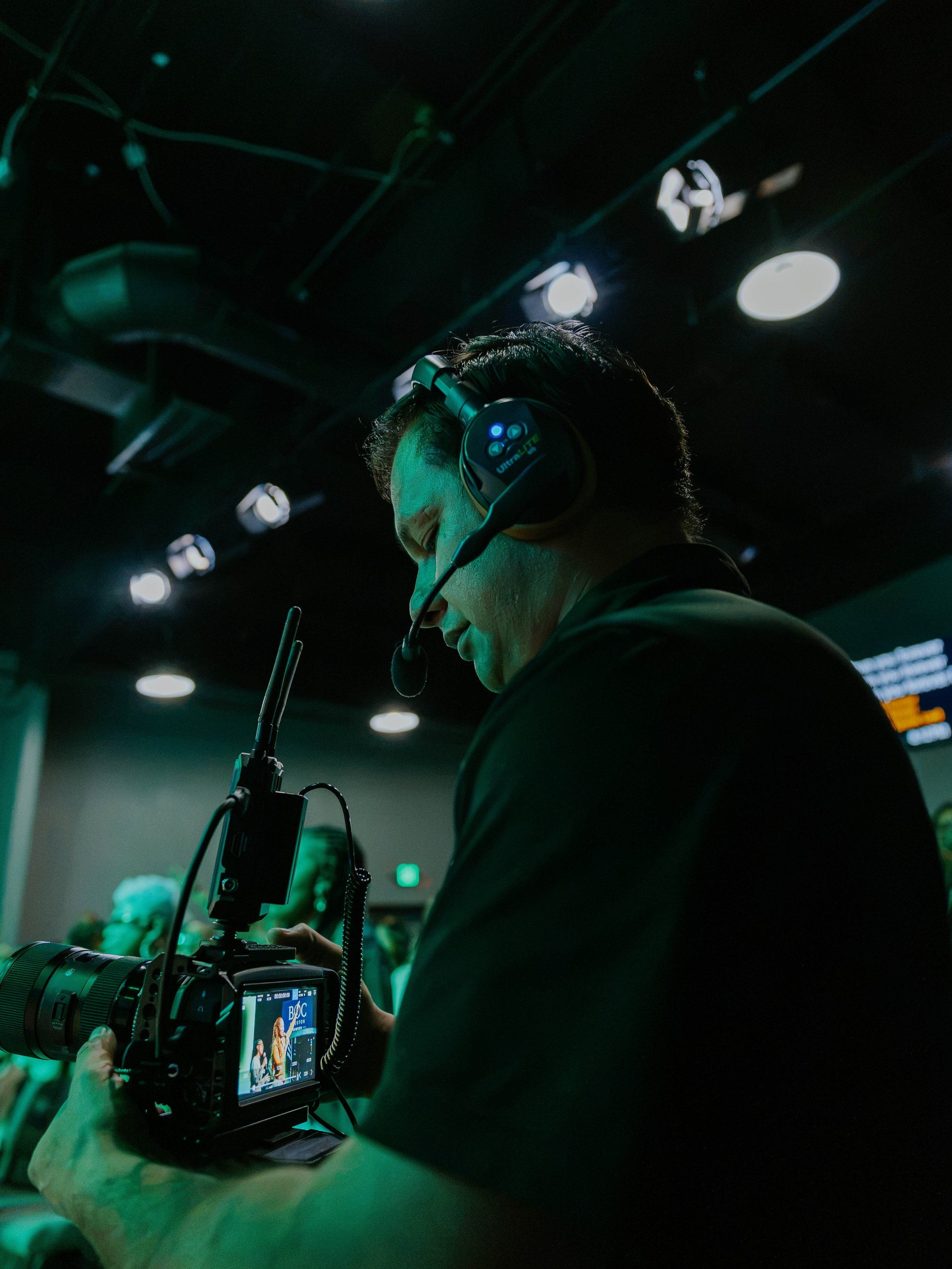 Big shoutout to the HTX Production team! 🔥

Thank you to everyone who put in the work this weekend at Body of Christ. From setup to running audio, lighting, cameras, livestream, and everything in between, it takes a dedicated crew to make it all hap
