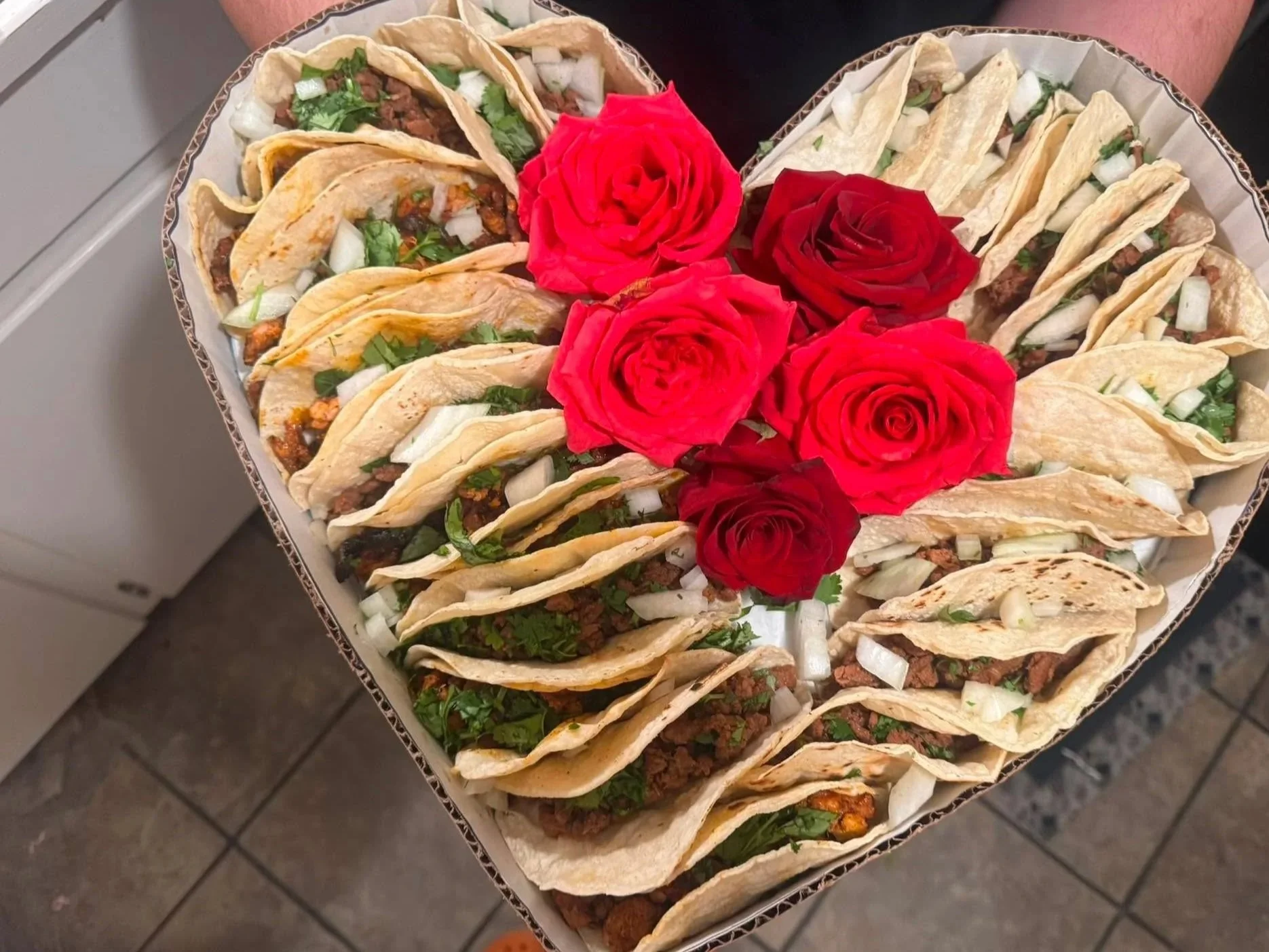 25+taco+tray+heart+shape.jpg