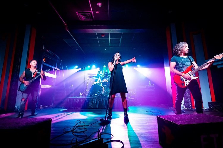 FALLING THROUGH APRIL Announce WORLDS AWAY 2022 Tour Dates with HAZEN!