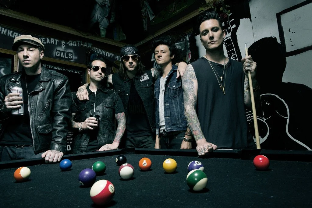 Review: Avenged Sevenfold - Hail To The King (Single)
