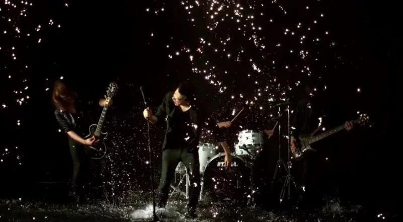 We Butter the Bread With Butter 'Meine Brille' Video Premiere With Guitar World