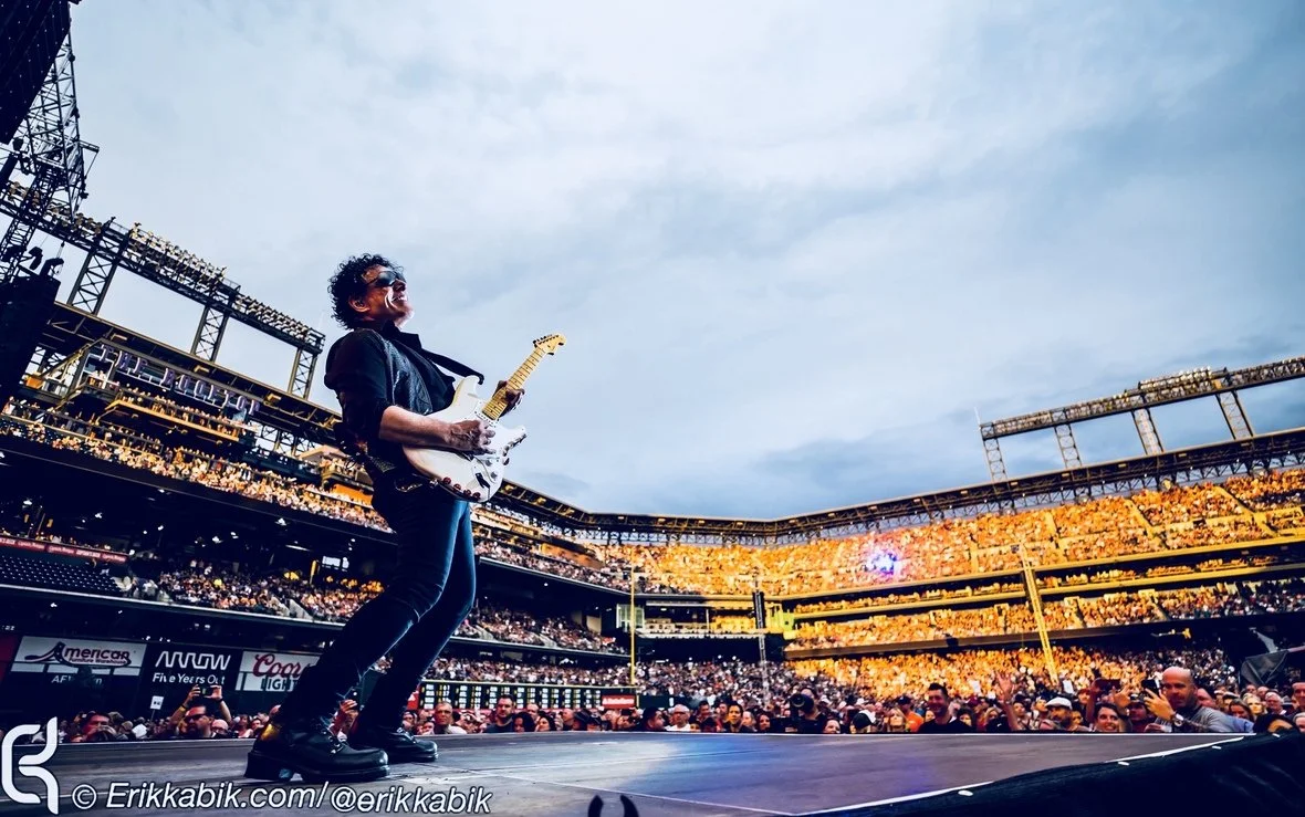 NEAL SCHON Pays Homage to PRINCE with "Purple Rain" Tribute