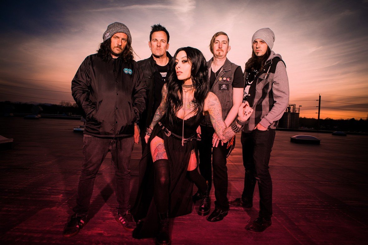 LOLA BLACK Releases Official Music Video for Cover of CONCRETE BLONDE'S "Bloodletting (Vampire Song)"