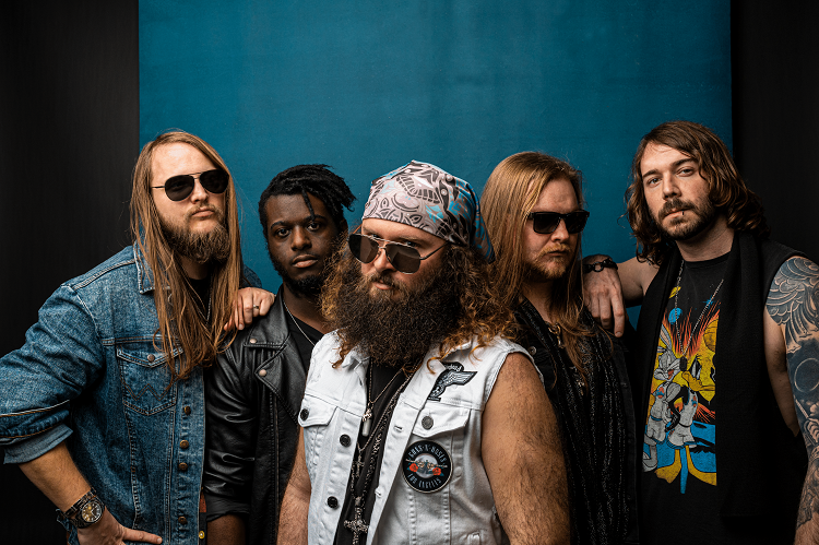 THE LA MAYBE Release Official Lyric Video for Acoustic "The Long Road"!