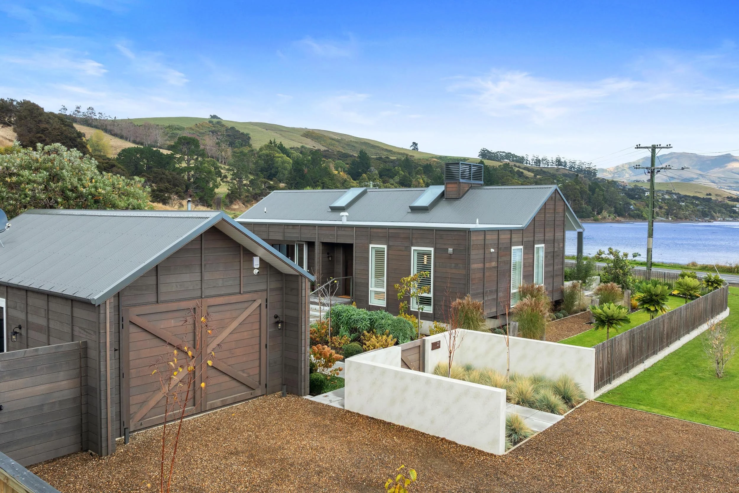 Takamatua Bay Beach House
