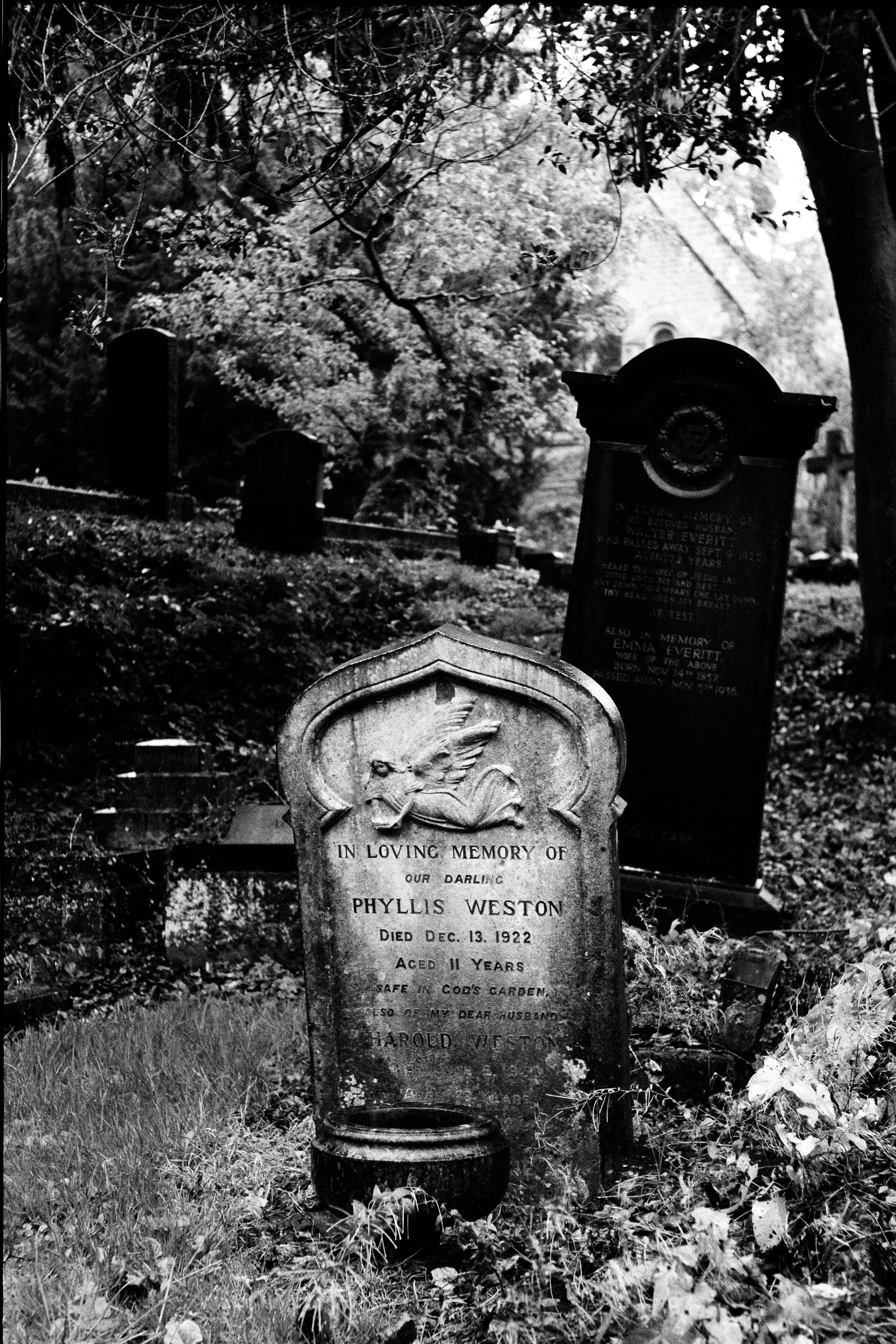 Coventry Cemetery-08.jpg