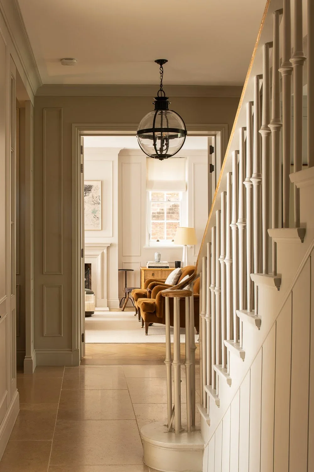 Nightingale_and_Reid_St_Johns_Wood_house_Hallway.jpg.webp