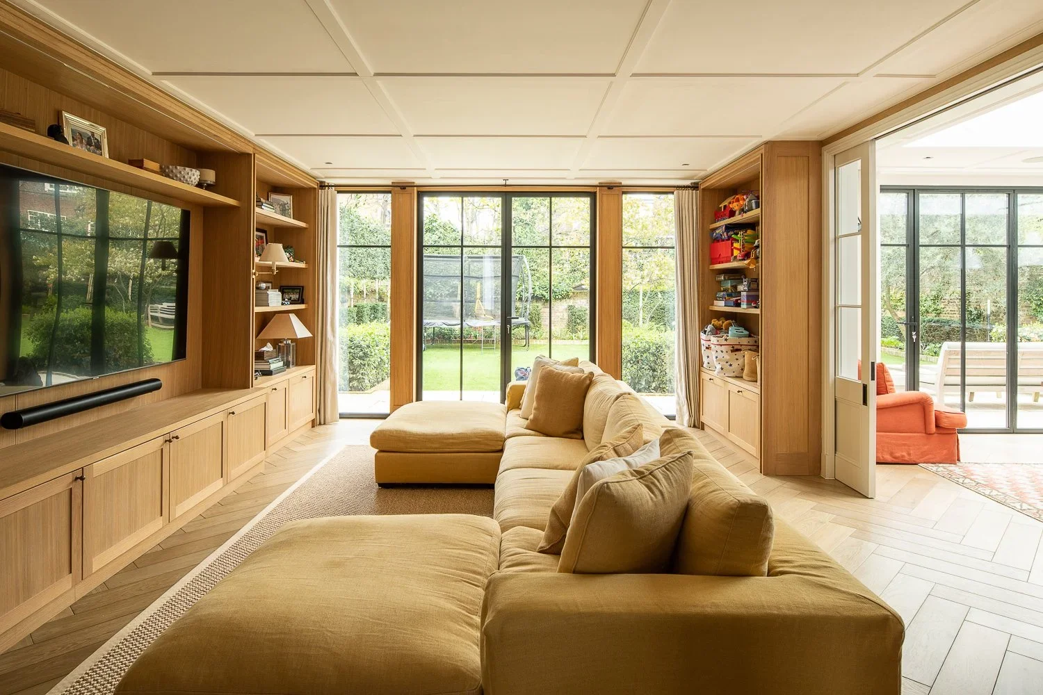 Nightingale_and_Reid_St_Johns_Wood_house_Family Room.jpg.webp