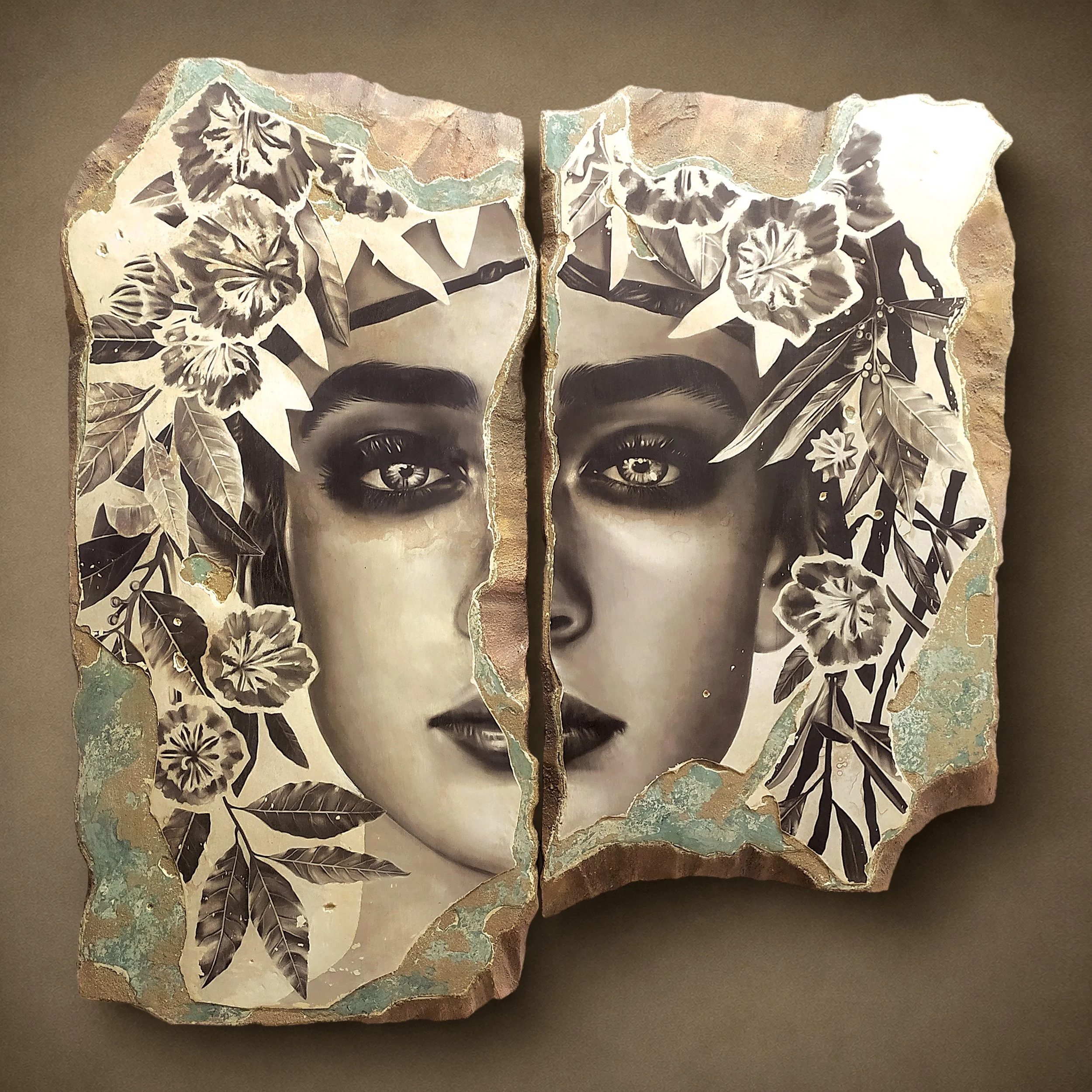 Toni Alfano, Portrait of Daphne, 2024 - Charcoal/Descialbo/mixed media, 120x122 cm