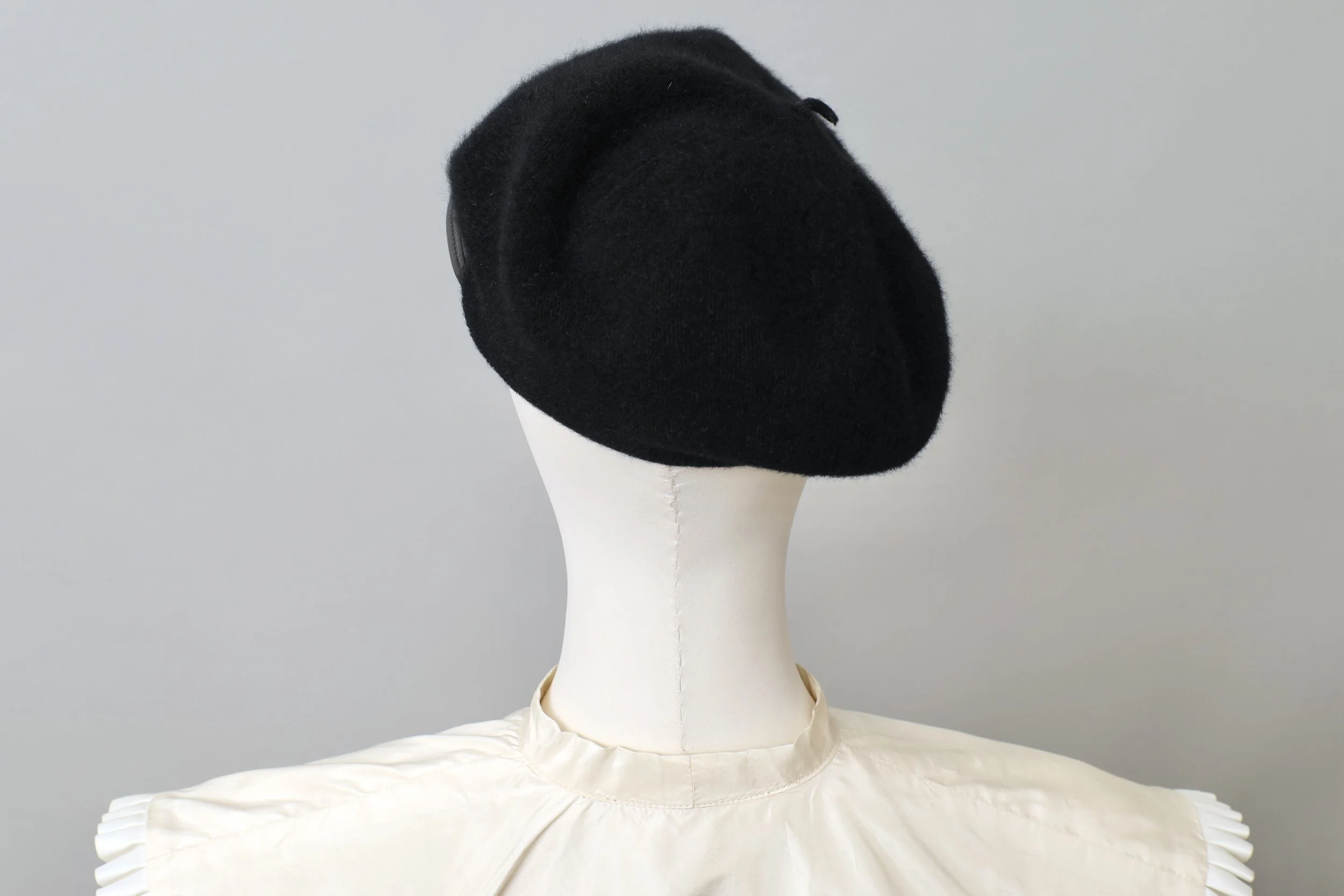 late 1970s Chantal Thomass black wool patent leather brimmed beret
