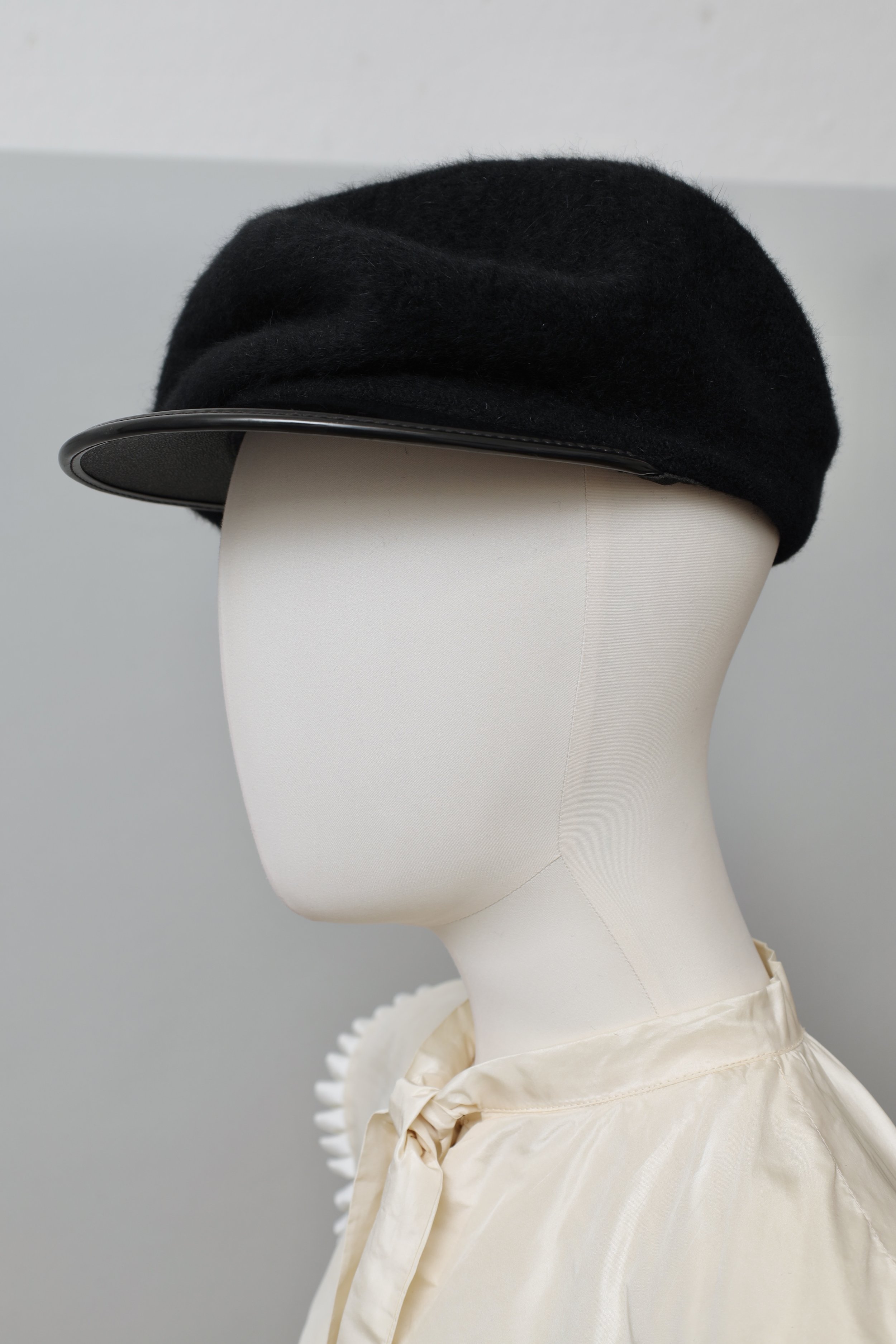 late 1970s Chantal Thomass black wool patent leather brimmed beret