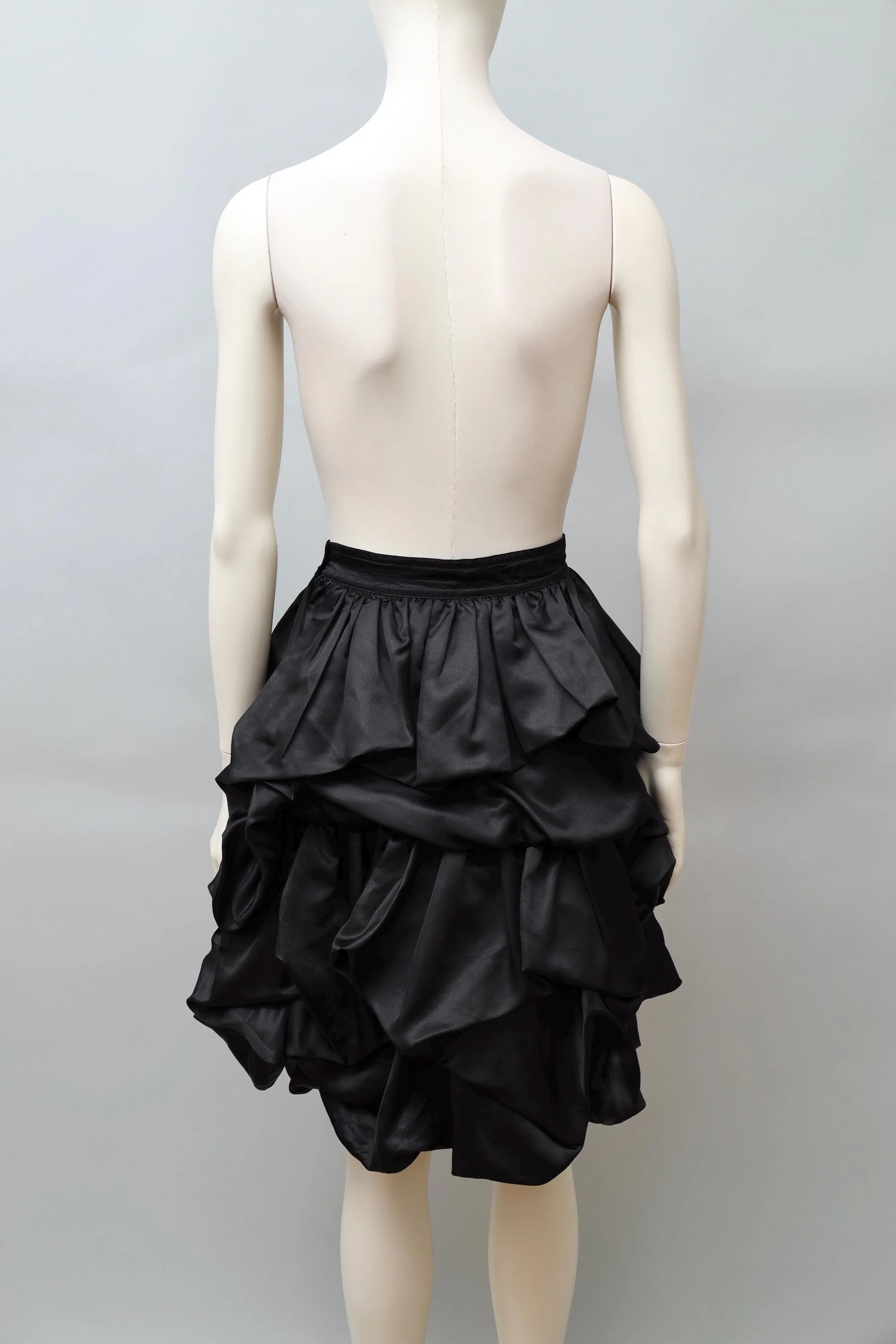 1980s Angelo Tarlazzi tiered black silk taffeta balloon skirt