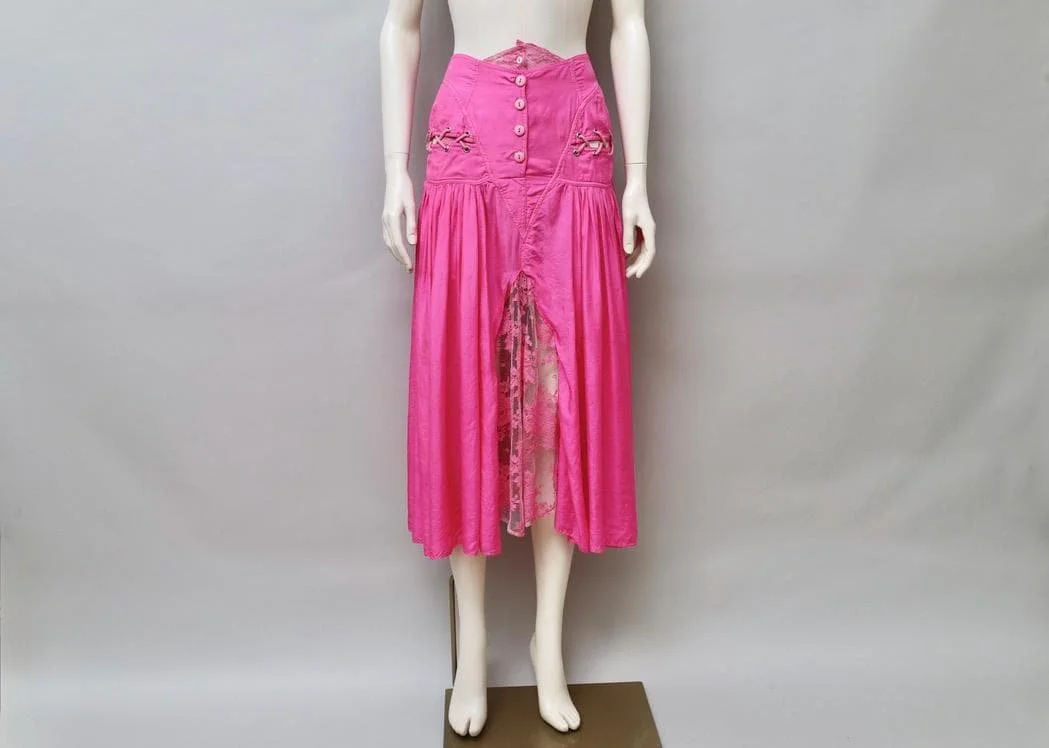 1980s Tramway Paris lace and ruched pink silk skirt