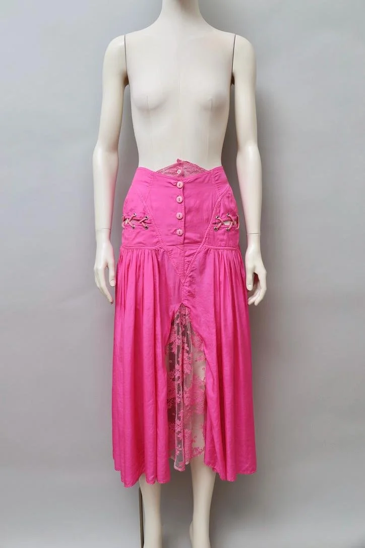 1980s Tramway Paris lace and ruched pink silk skirt