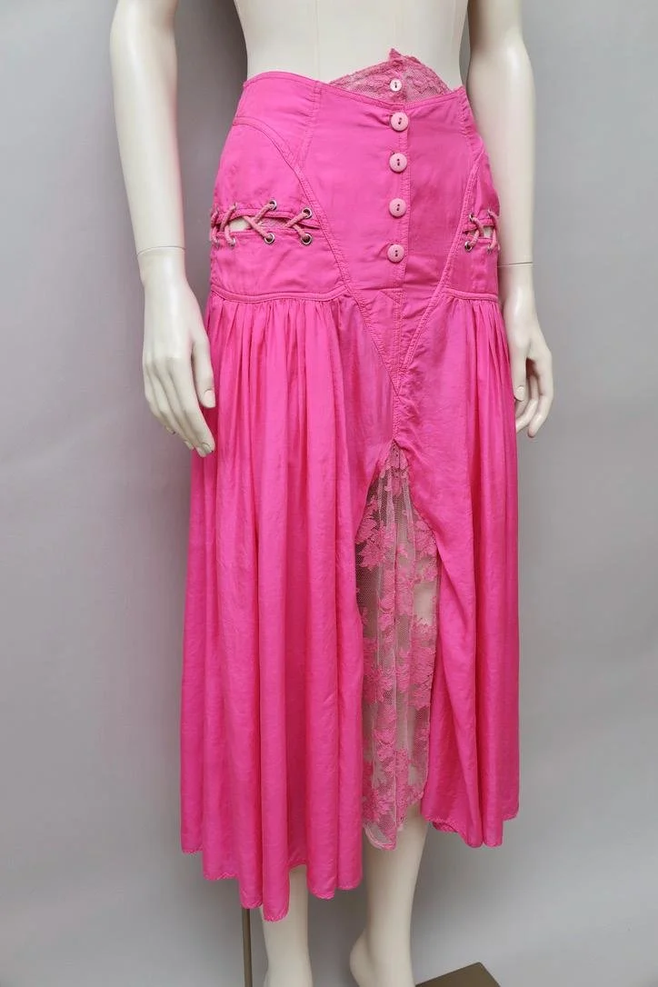 1980s Tramway Paris lace and ruched pink silk skirt