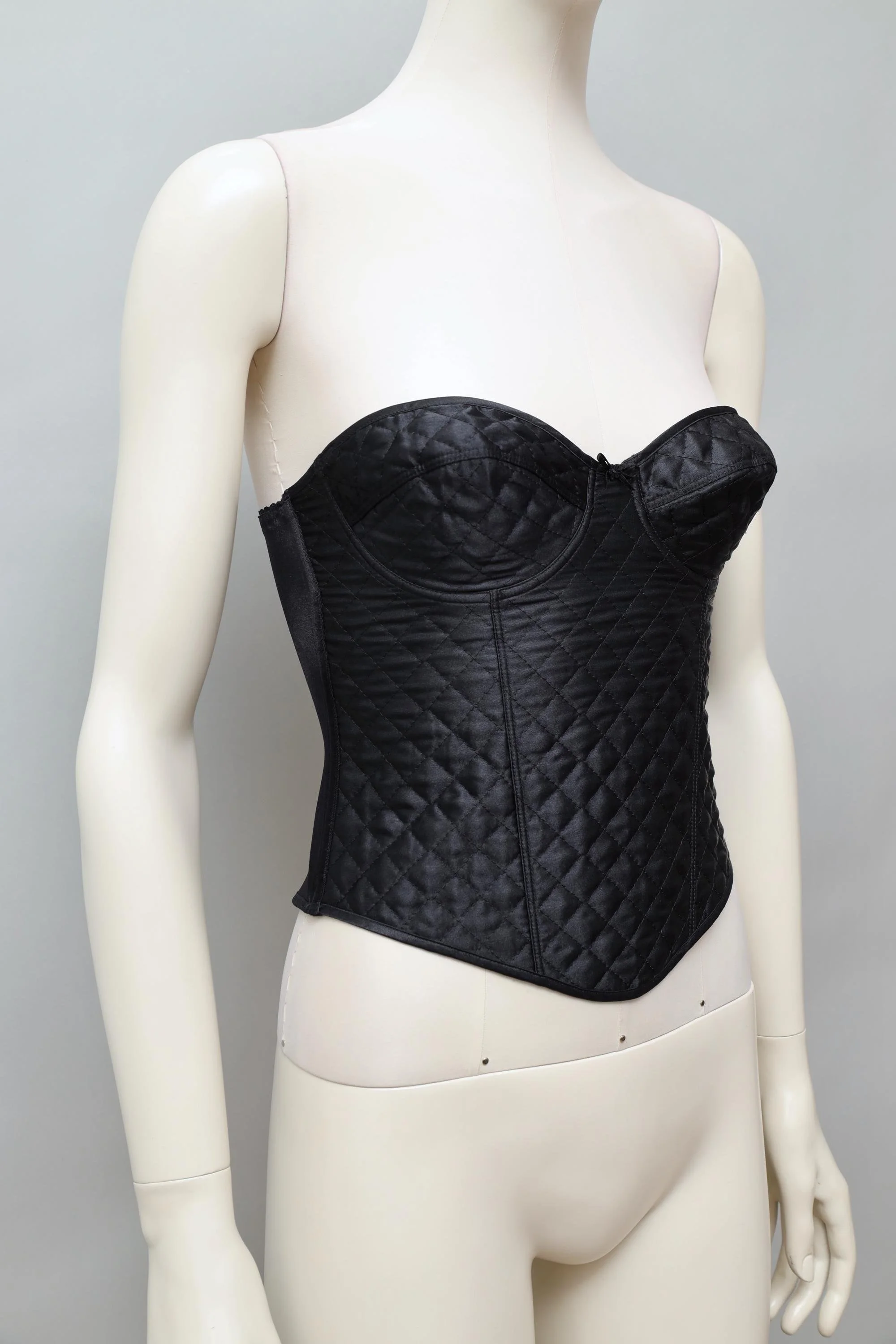 1990s Occhi Verdi quilted black satin bustier top