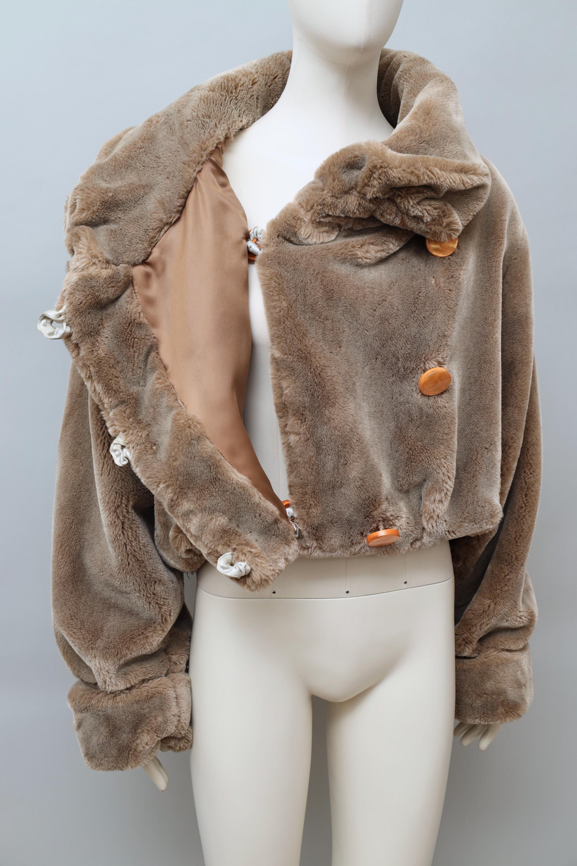 1990s Tyber taupe faux fur cropped jacket with resin buttons
