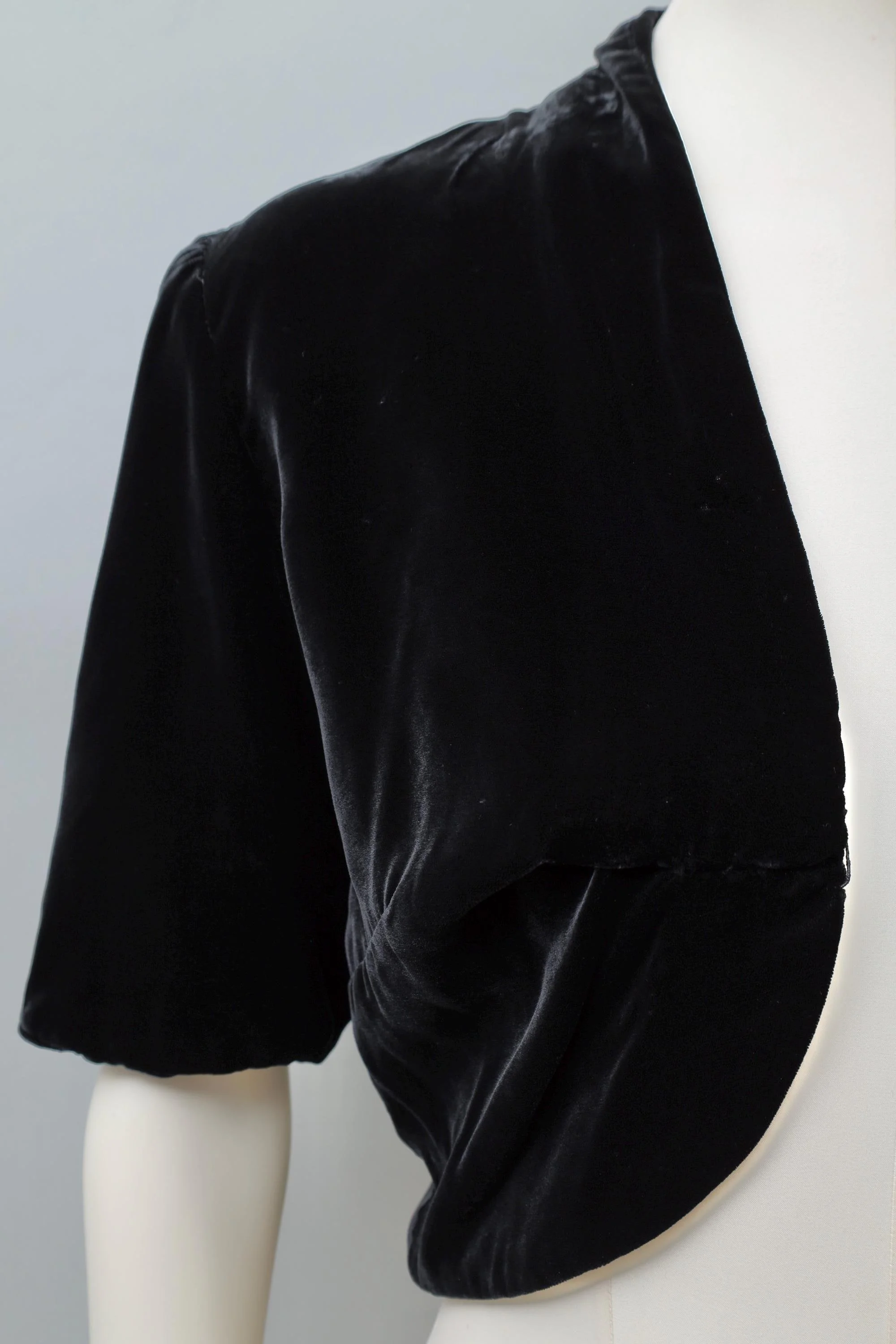 1980s Norma Kamali black rayon velvet detail