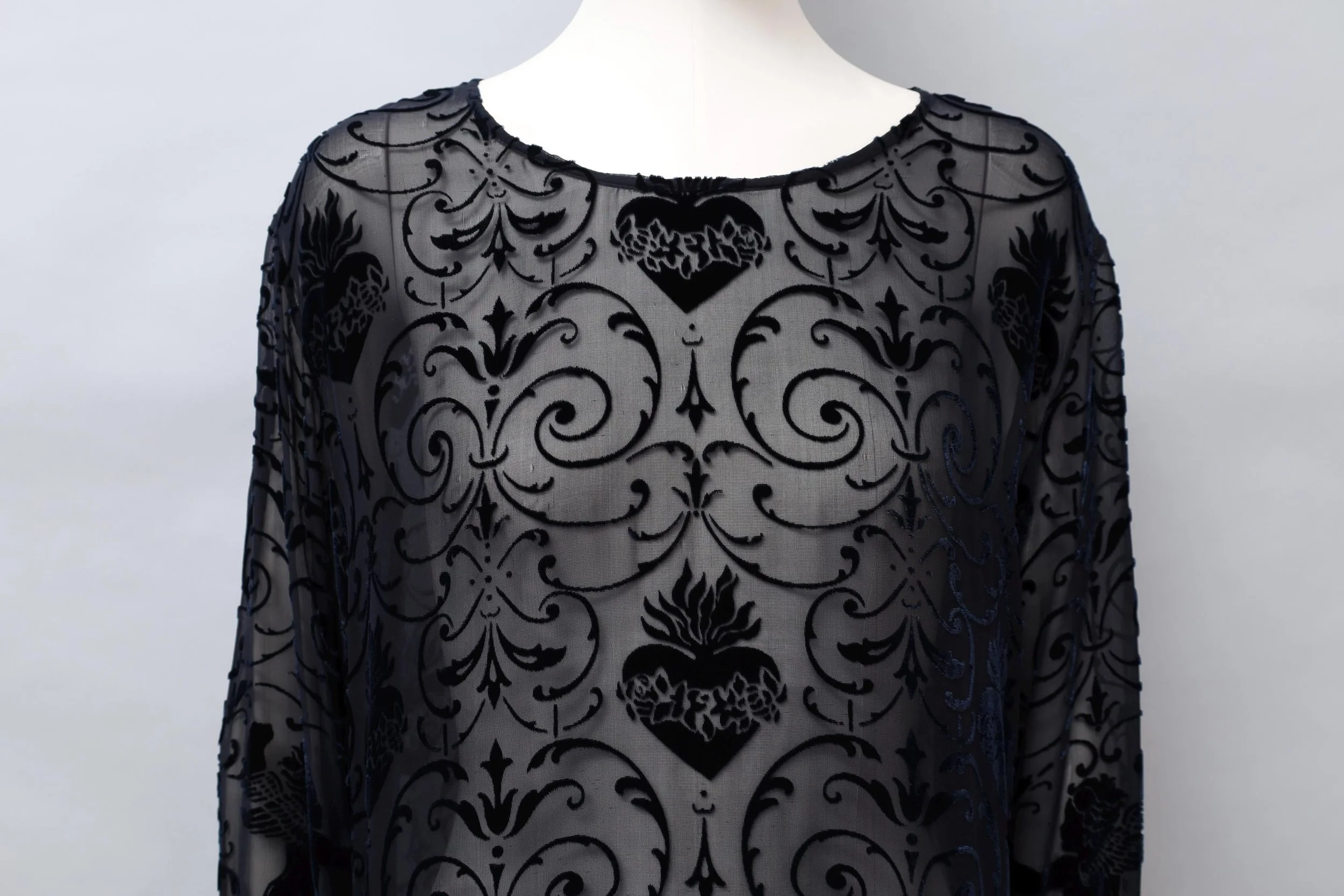1990s English Eccentrics midnight blue silk velvet devoré falming heart