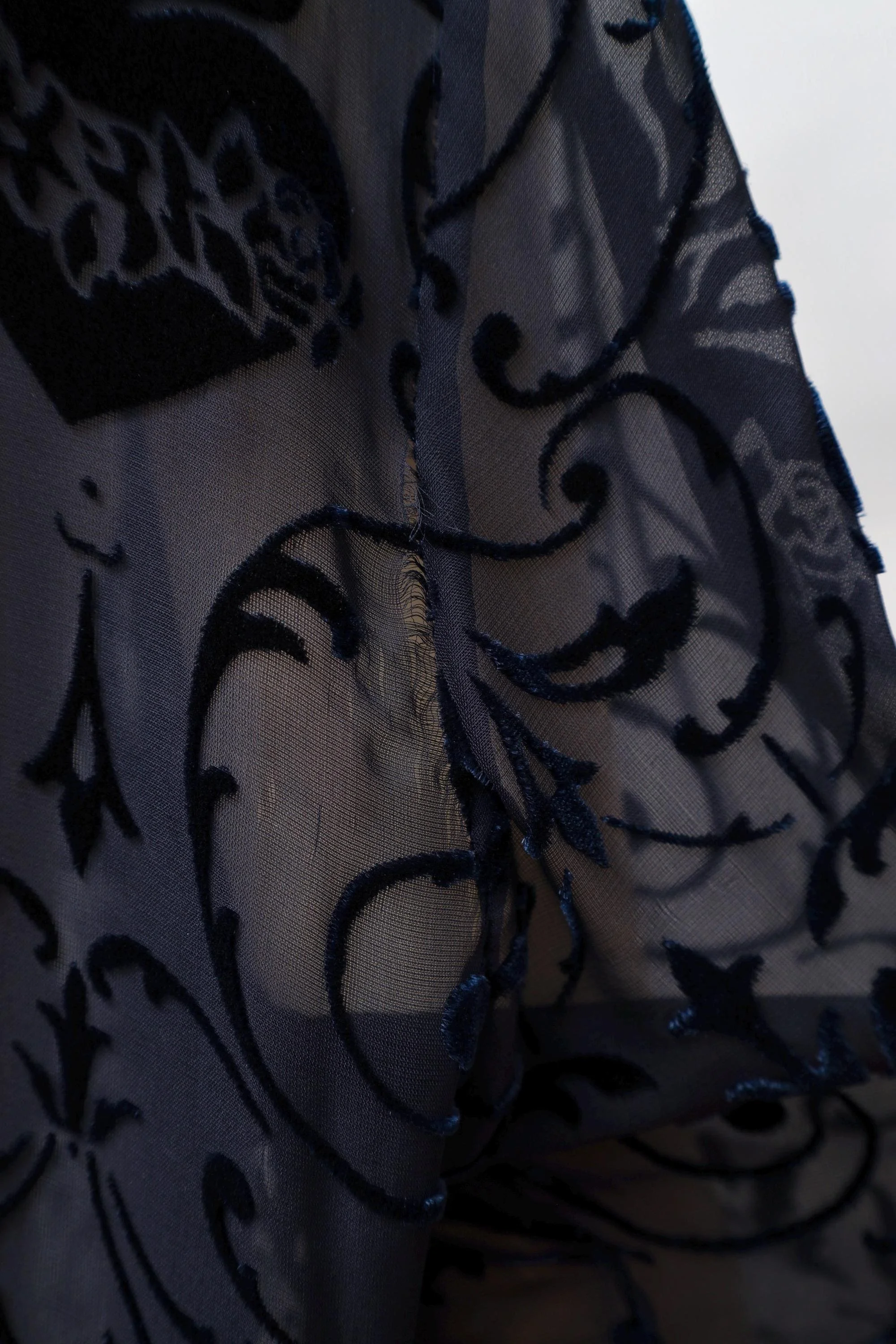 silk velvet devoré detail
