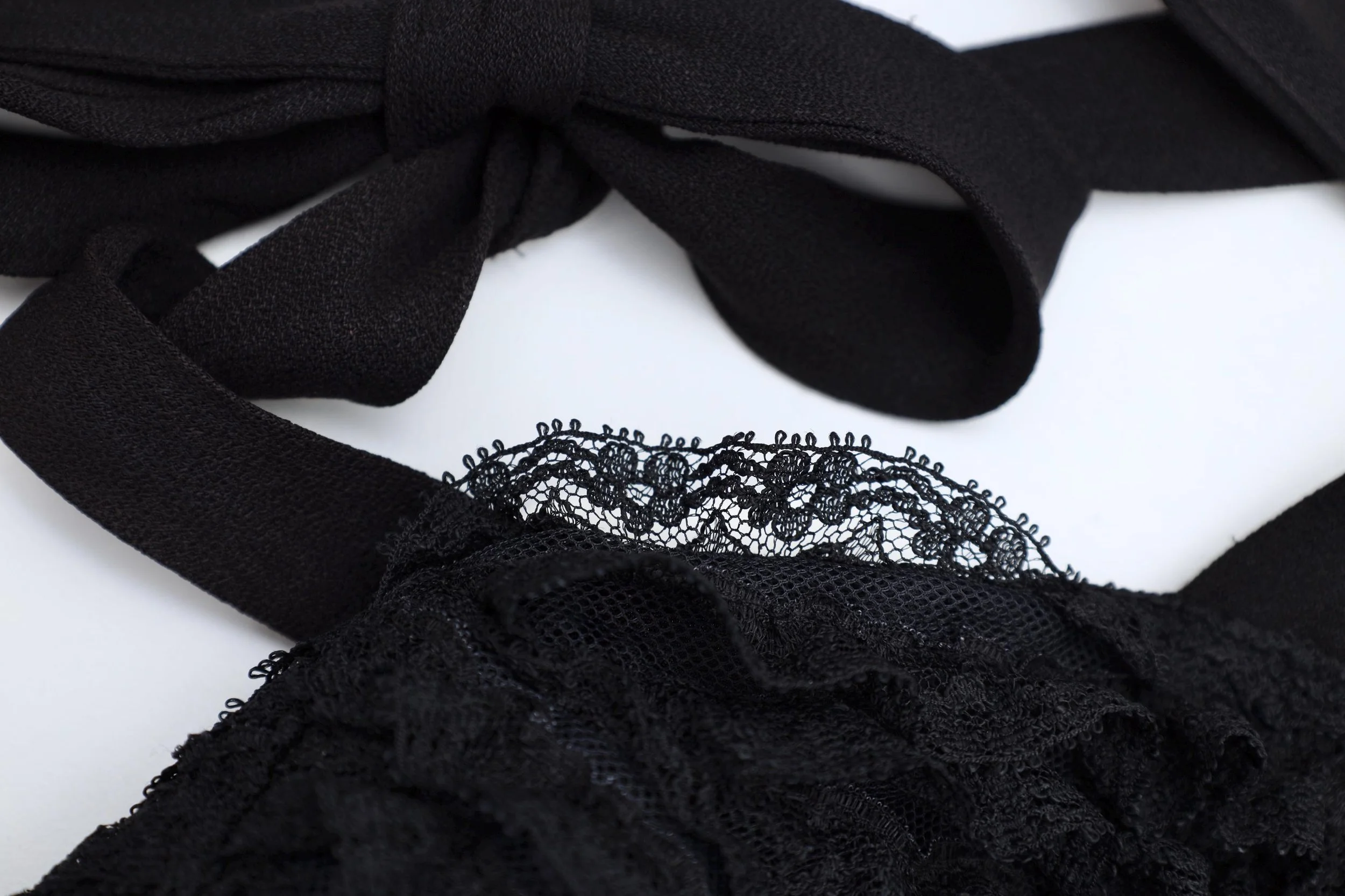 1960s Réal Paris by Arlette Nastat black frilly lace halterneck top