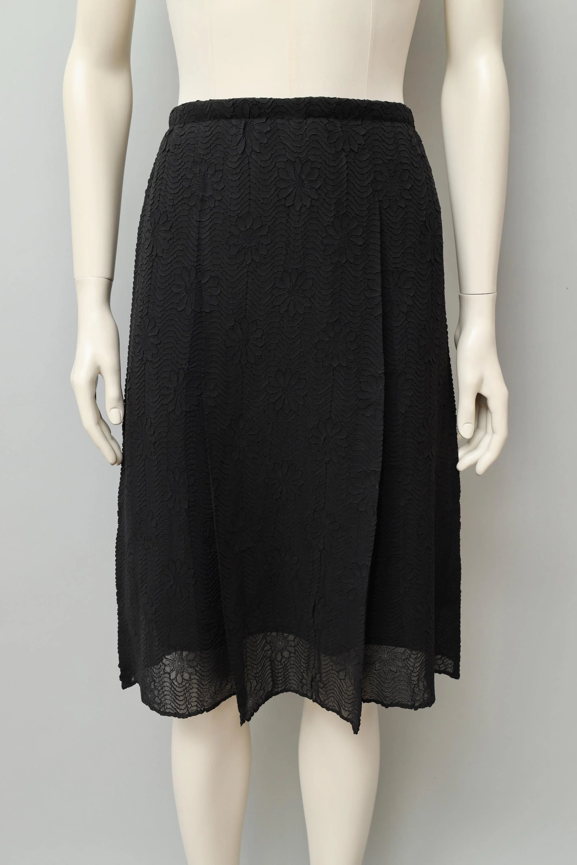 1990s Yoshiki Hishinuma black floral textured skirt