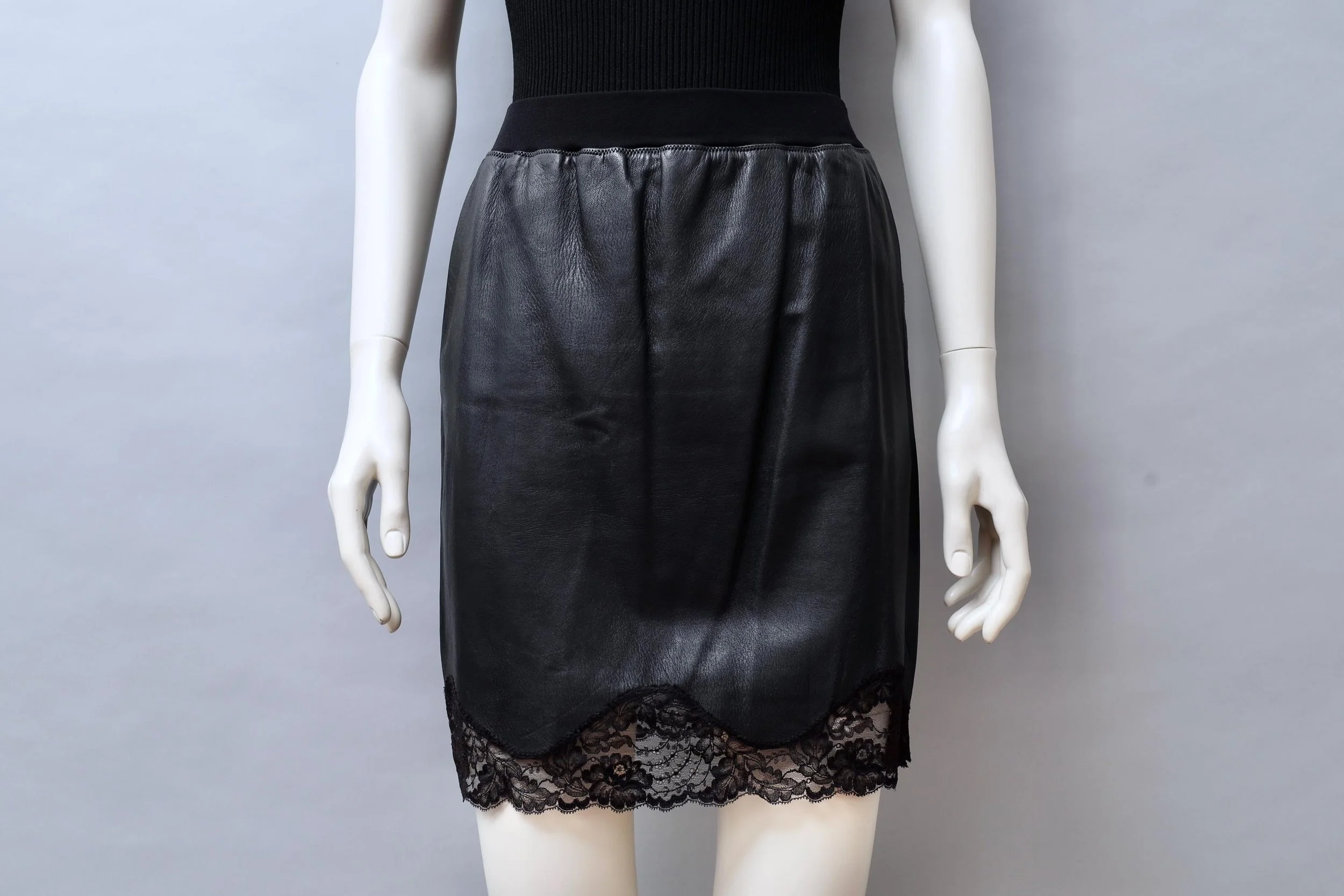 S/S 1986 Jean Paul Gaultier pour Ghezzi black leather slip skirt