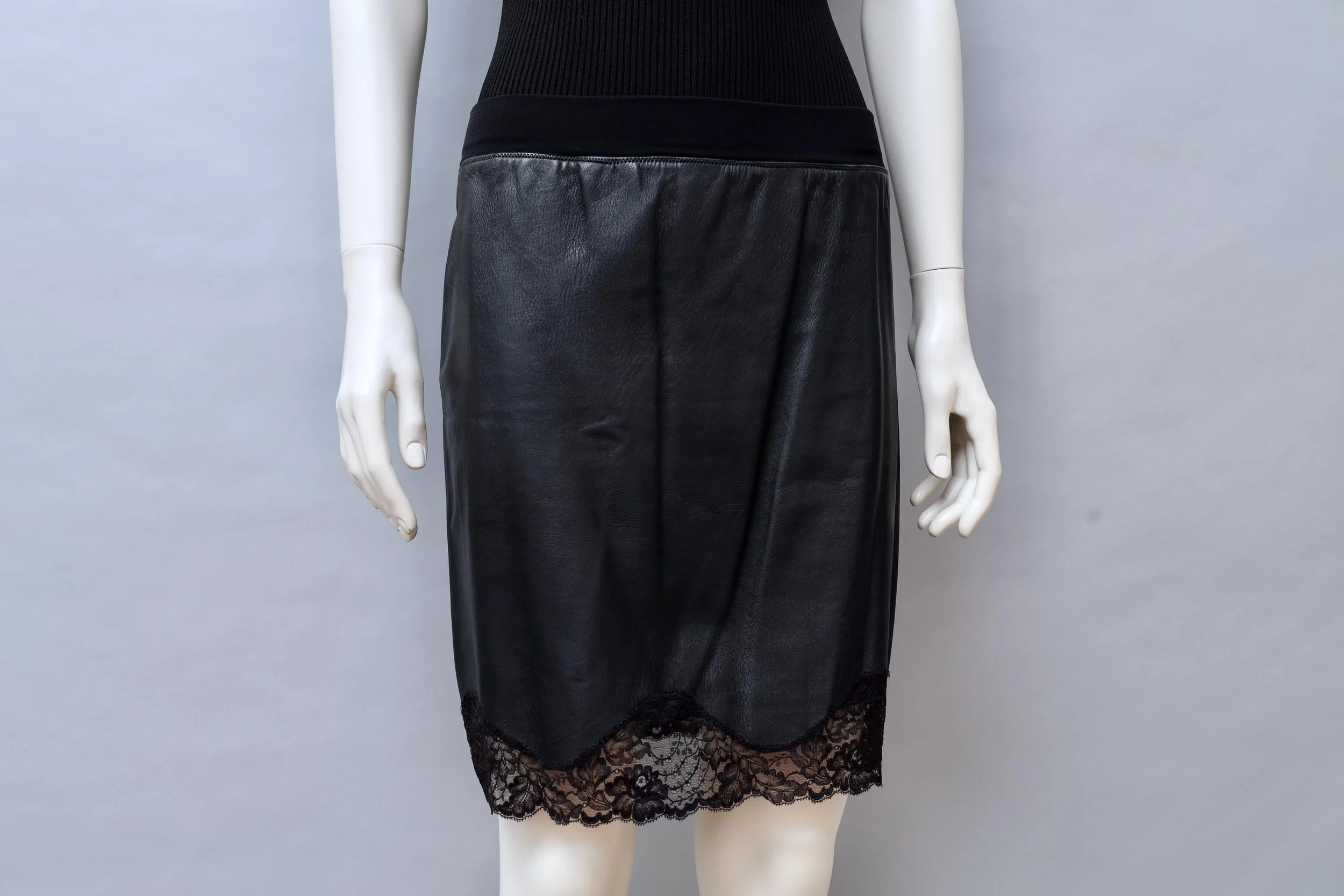 S/S 1986 Jean Paul Gaultier pour Ghezzi black leather slip skirt