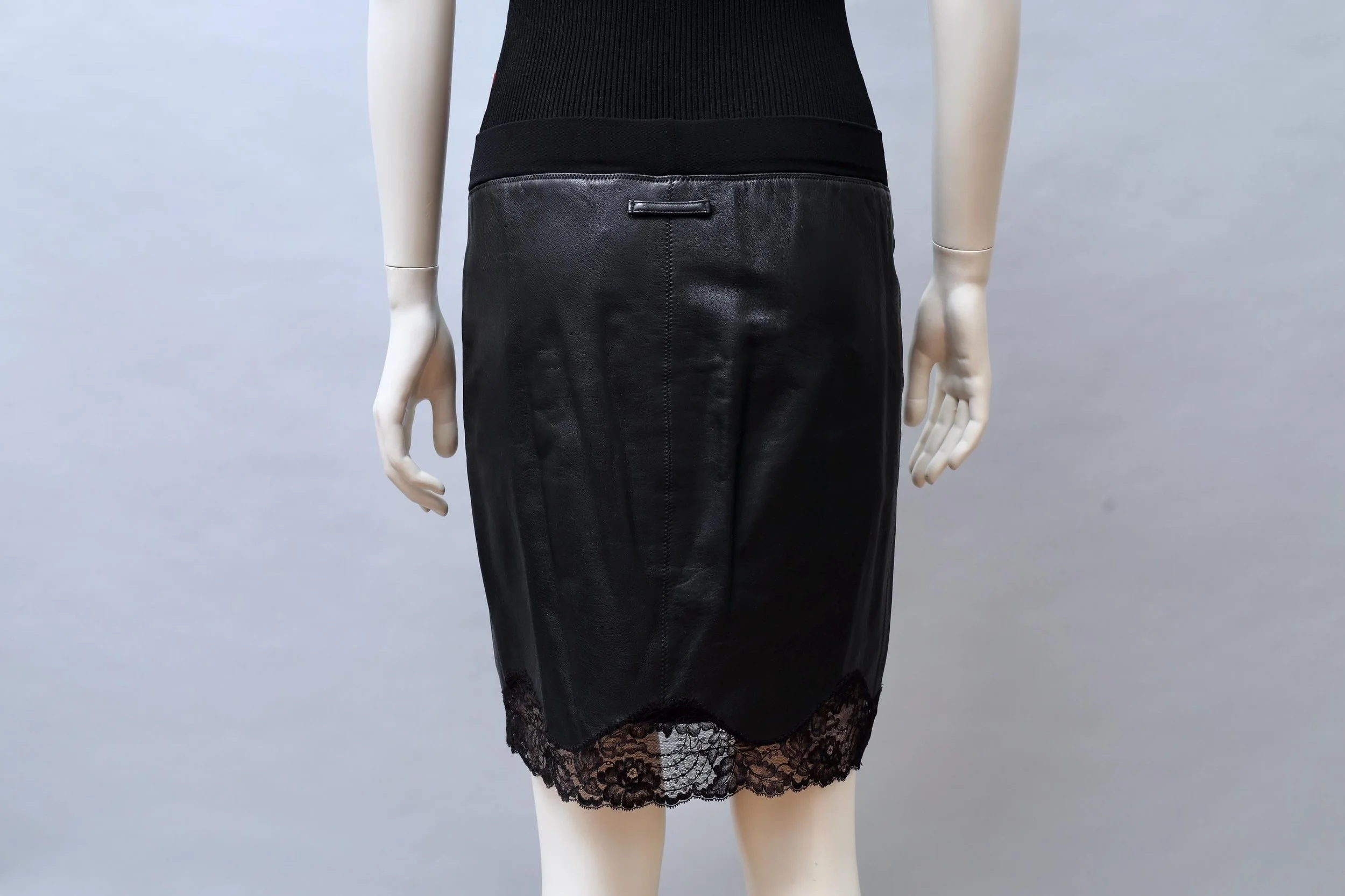 S/S 1986 Jean Paul Gaultier pour Ghezzi black leather slip skirt