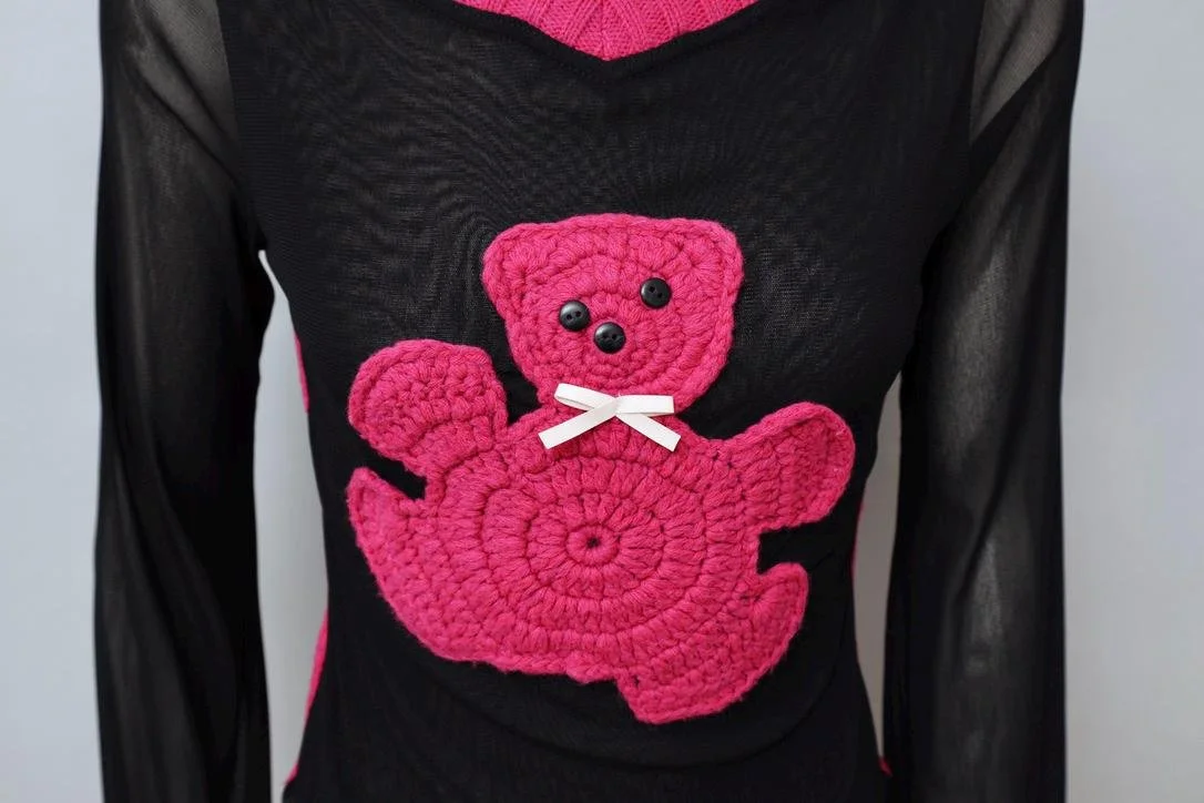 2000s I Gabbiani pink and black teddy bear knit mesh top