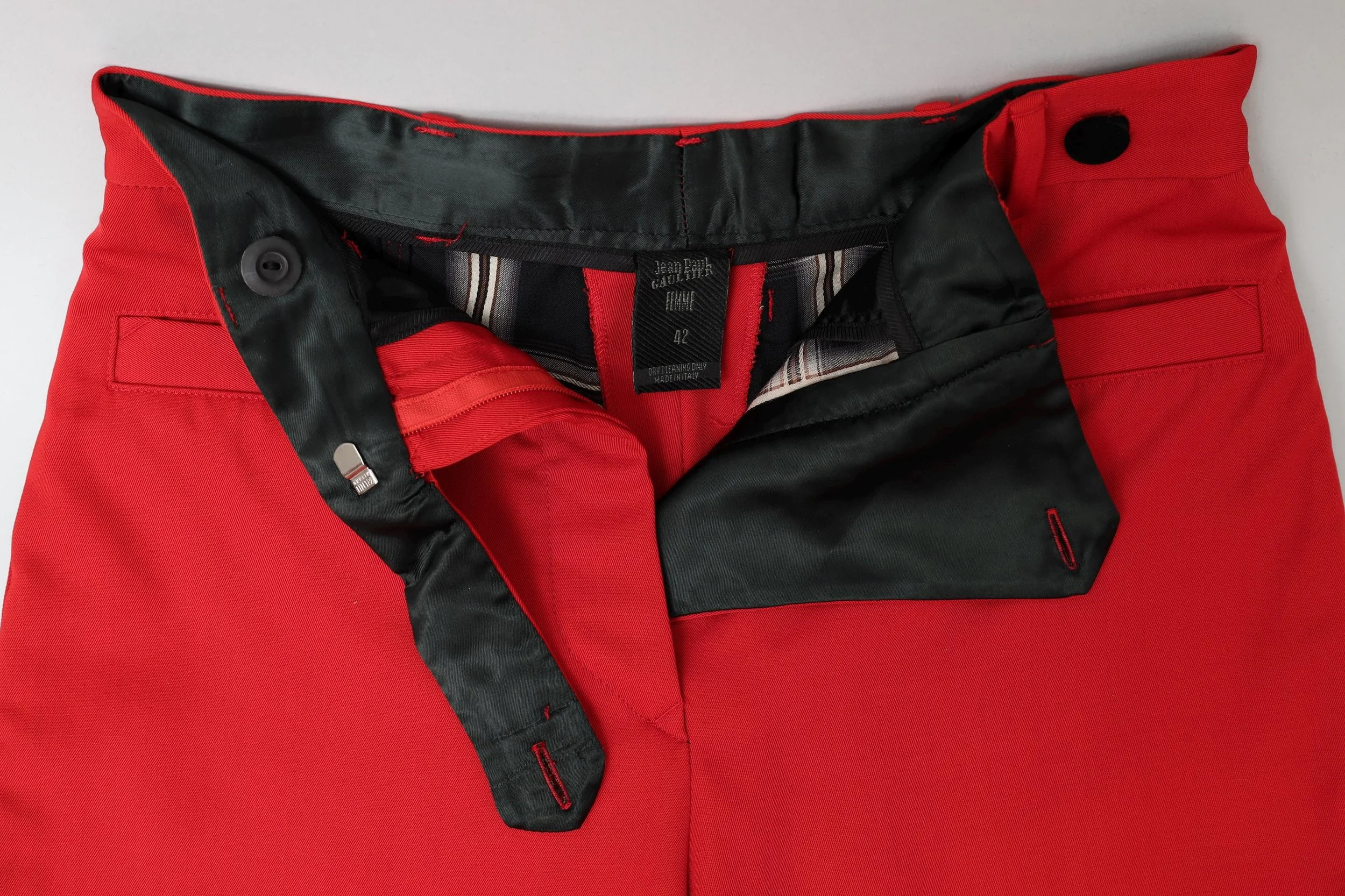 lining and label tag