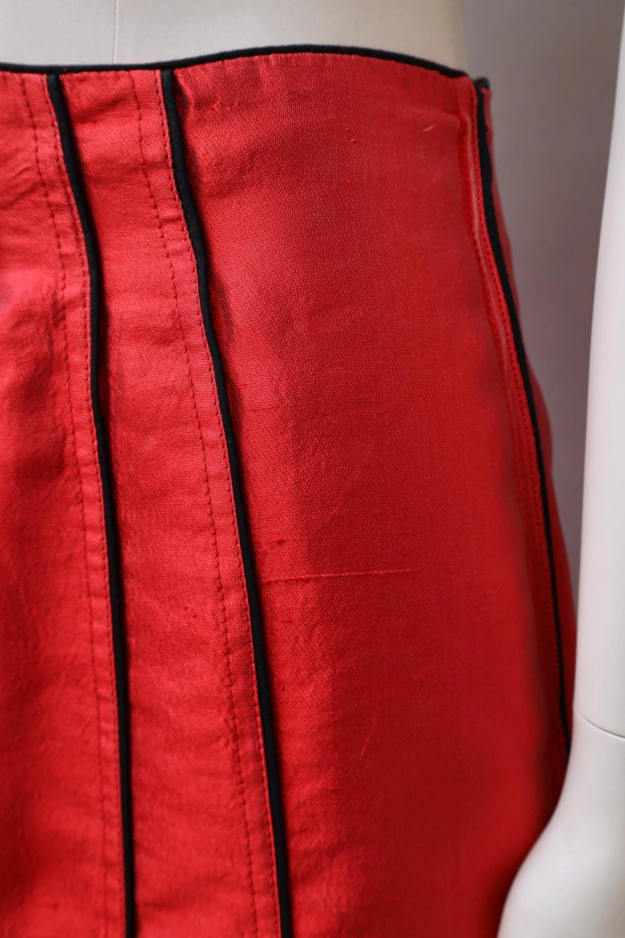late 1980s / early 1990s Chantal Thomass red shantung silk skirt