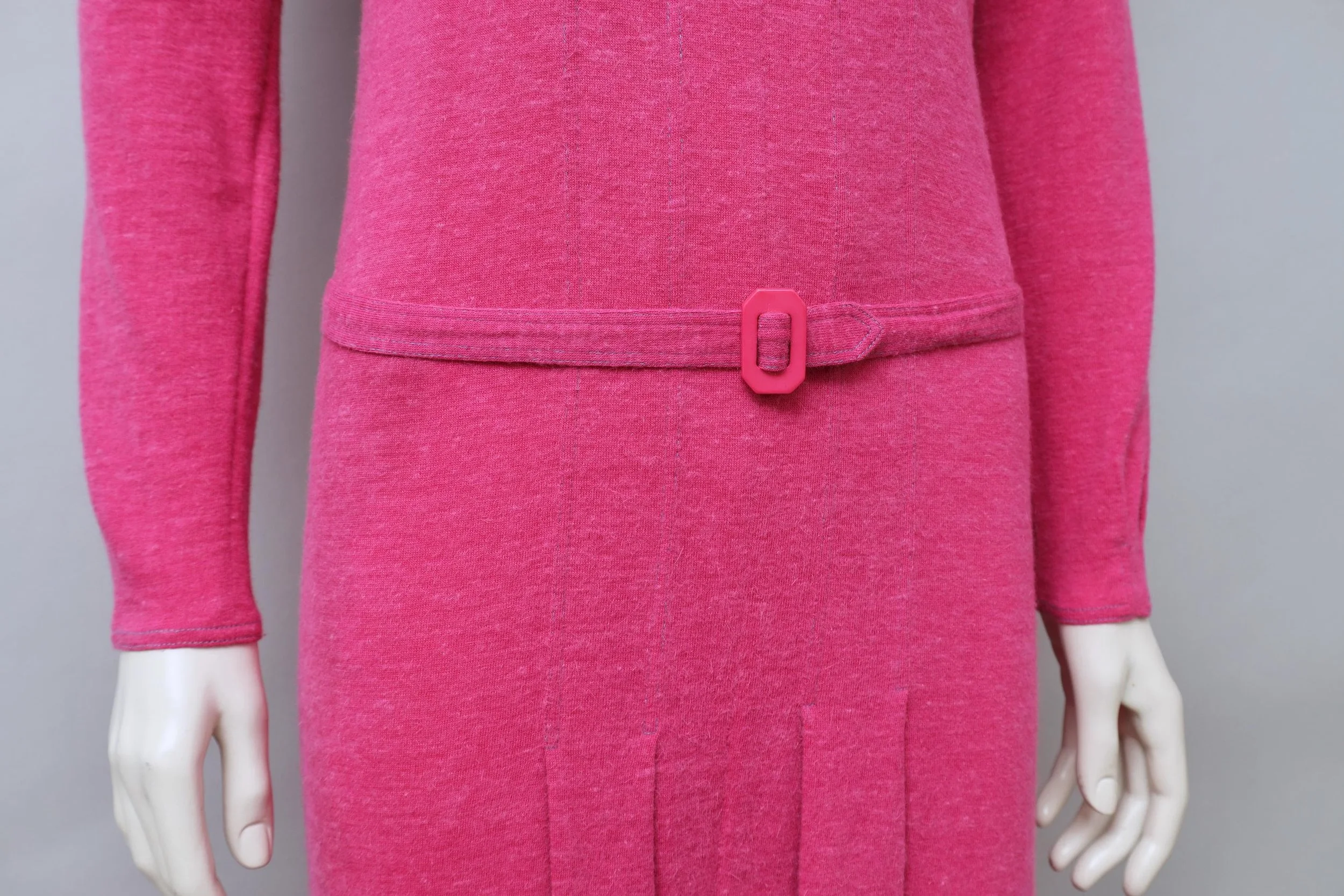 early 1970s Jean Muir pink wool angora blend art deco belt