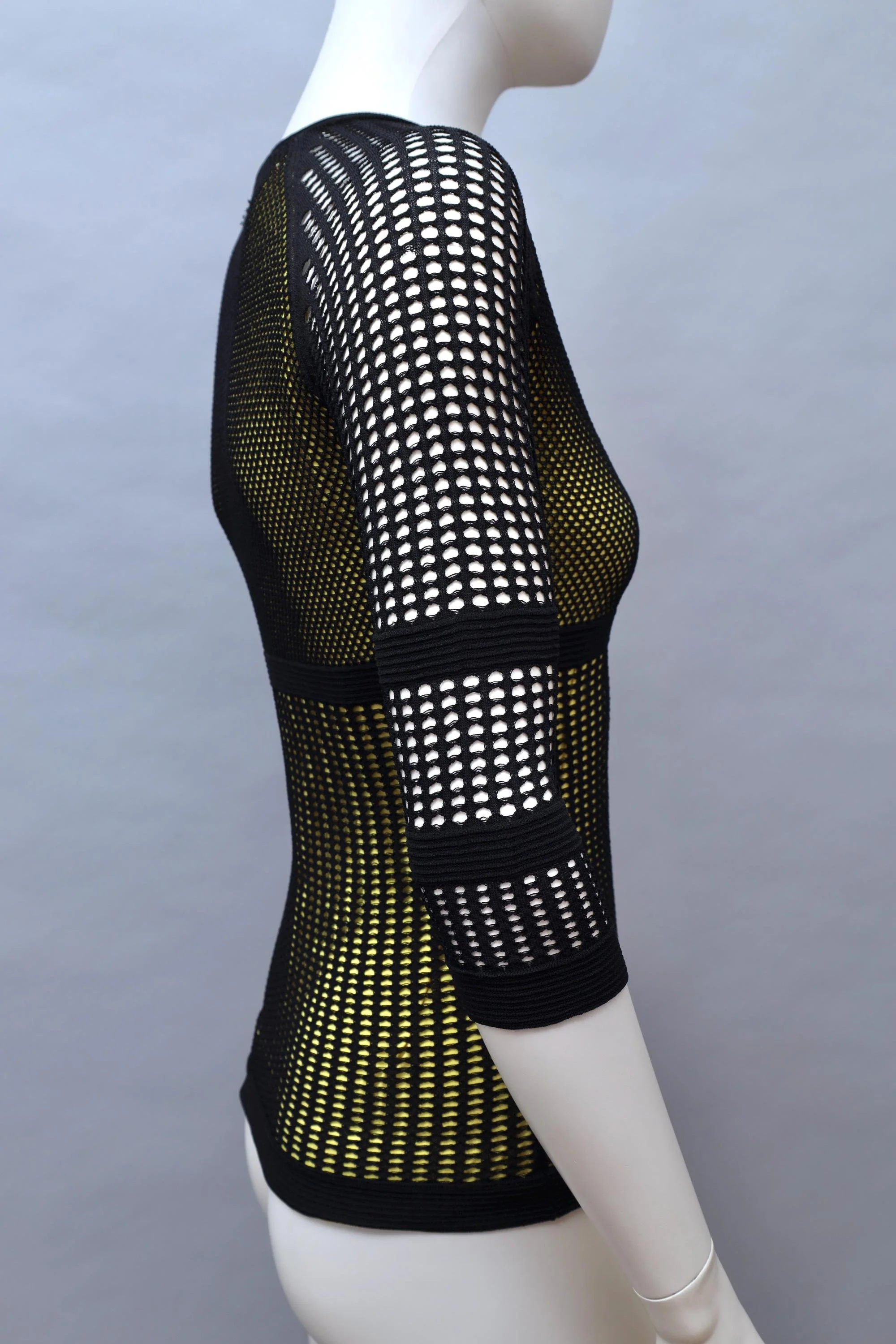 2000s GF Ferré yellow and black net raglan top