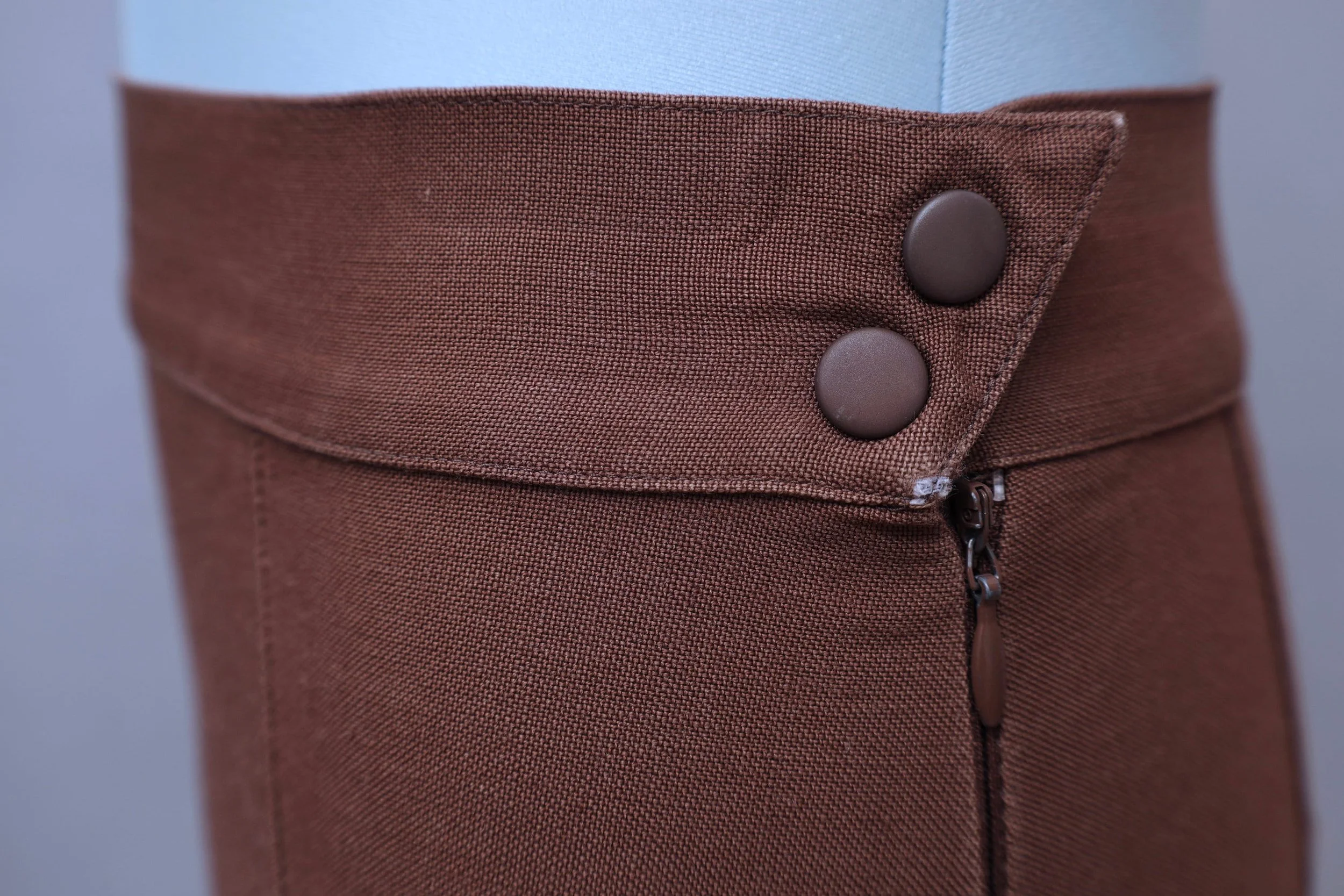 early 1990s Mugler par Thierry Mugler chocolate brown linen buttons