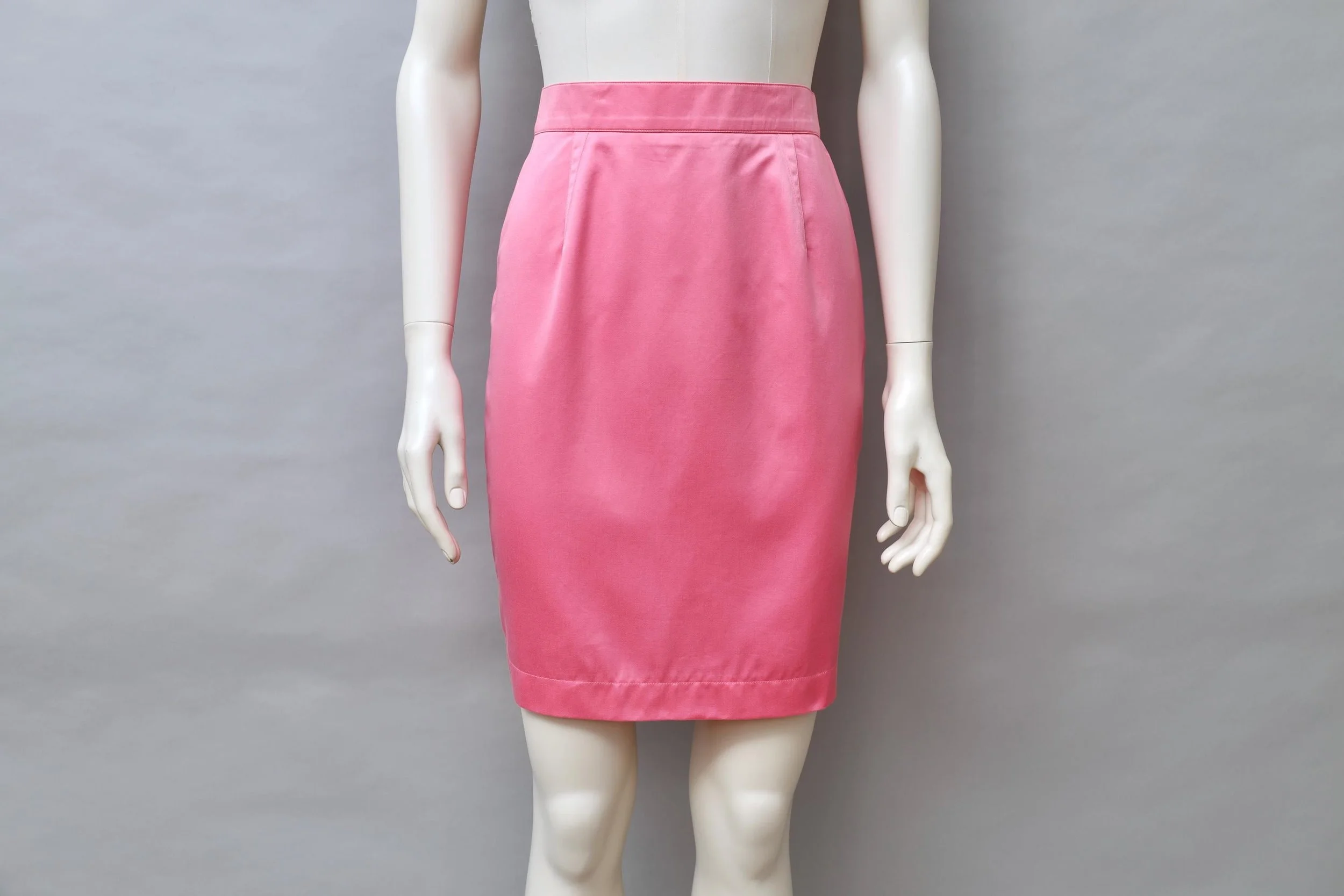 1990s Mugler by Thierry Mugler pink satin pencil skirt