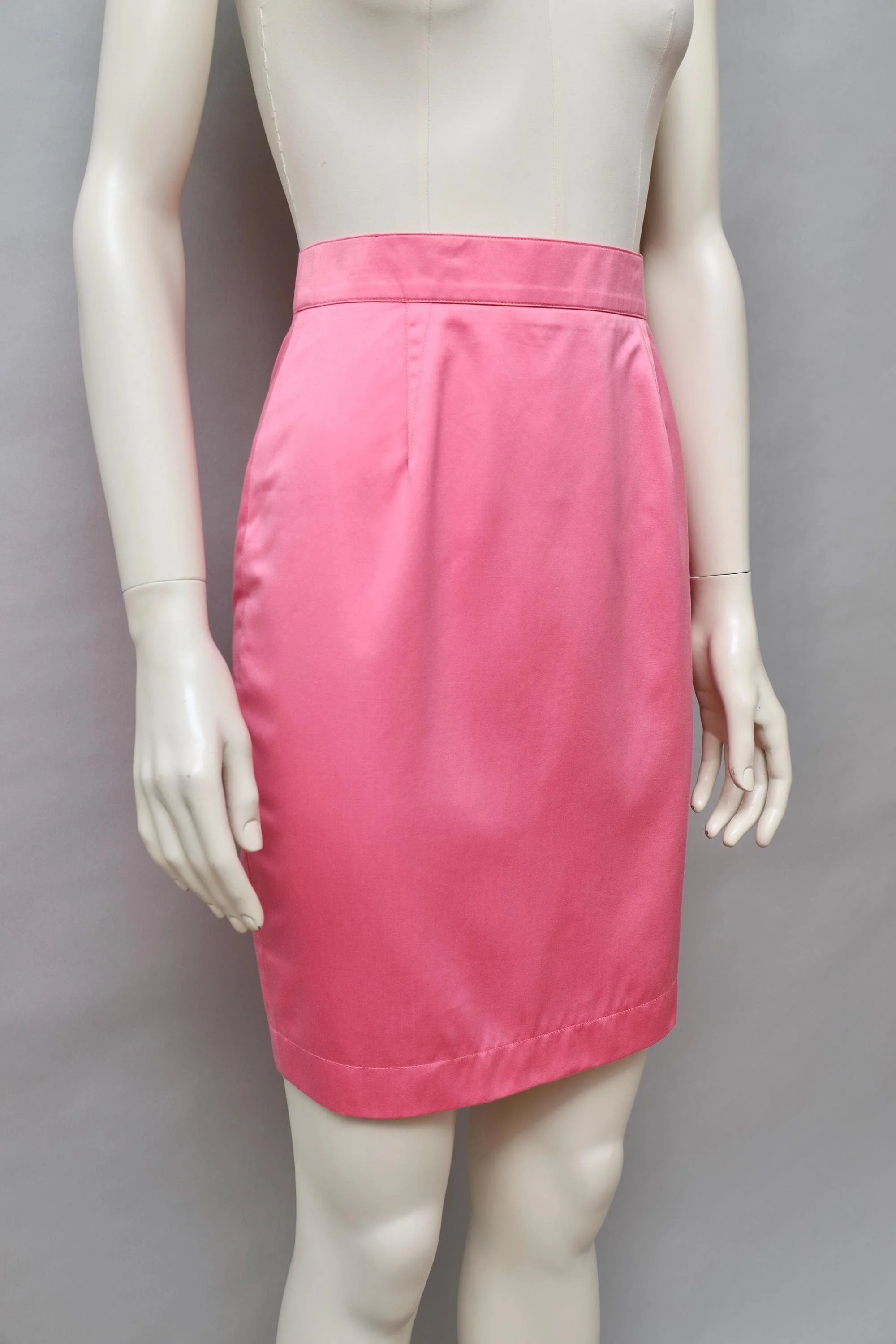 1990s Mugler by Thierry Mugler pink satin pencil skirt