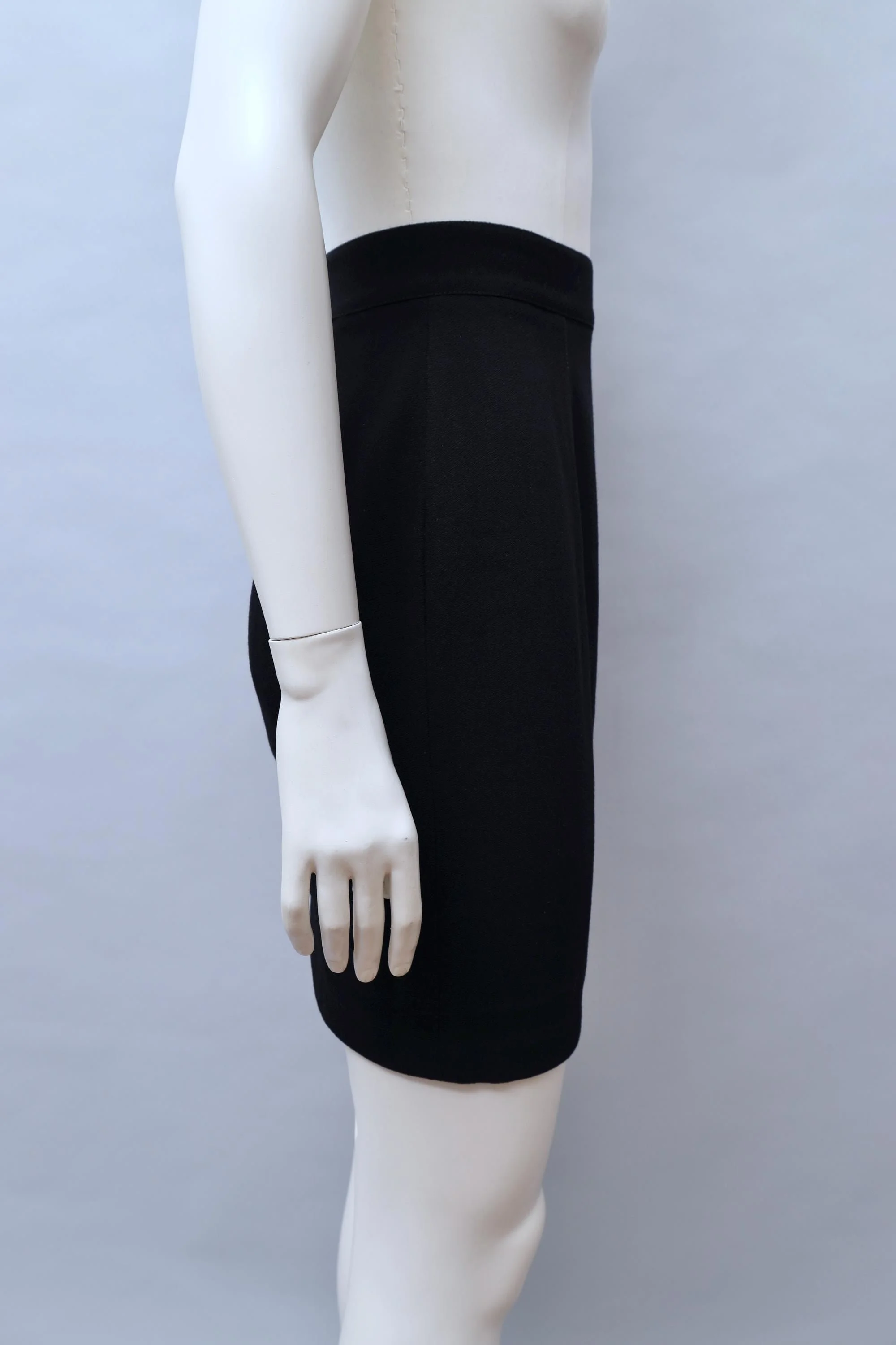 late 1980s / early 1990s Thierry Mugler Activ black wool tulip mini skirt