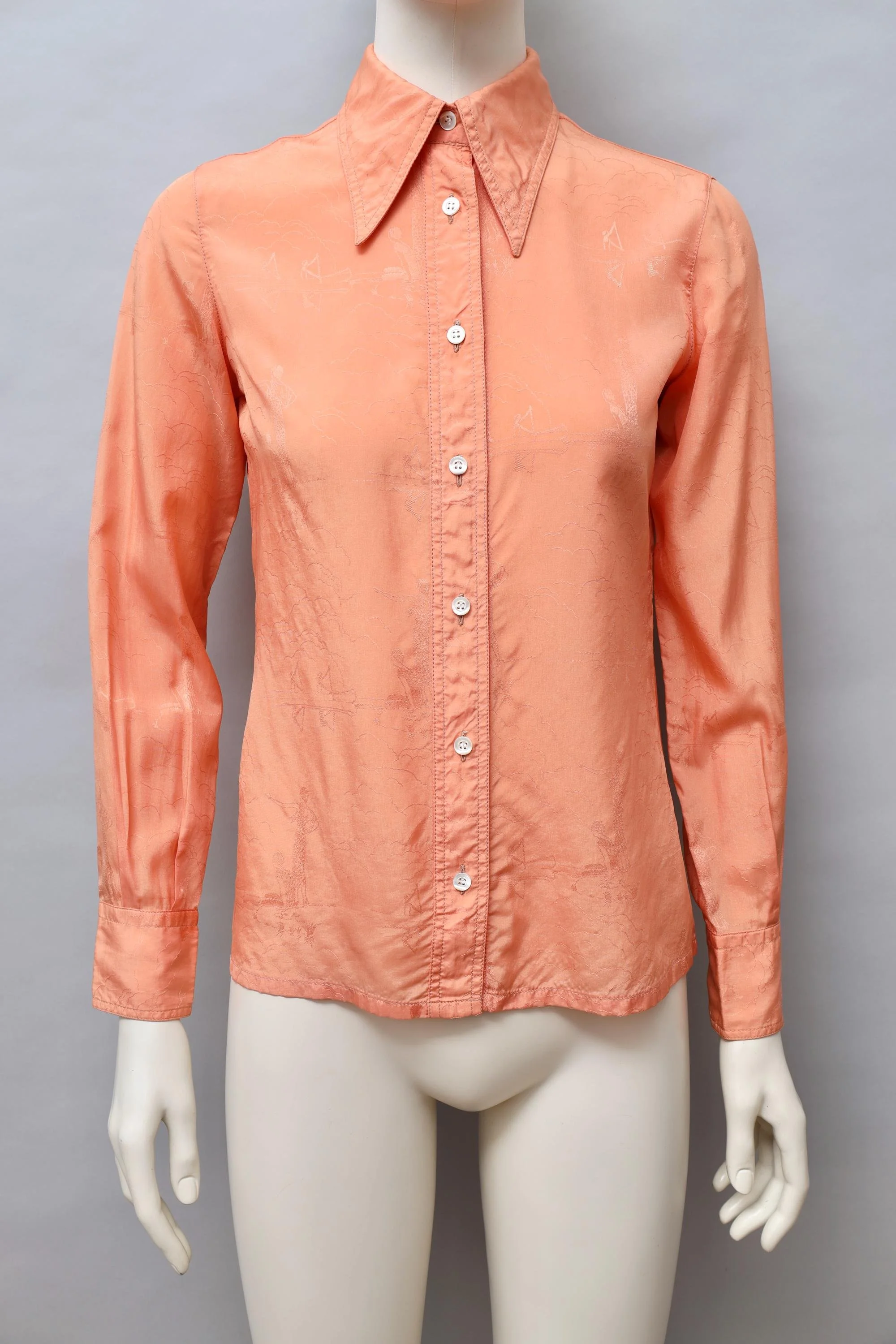 1970s Vintage apricot pointed collar brocade blouse