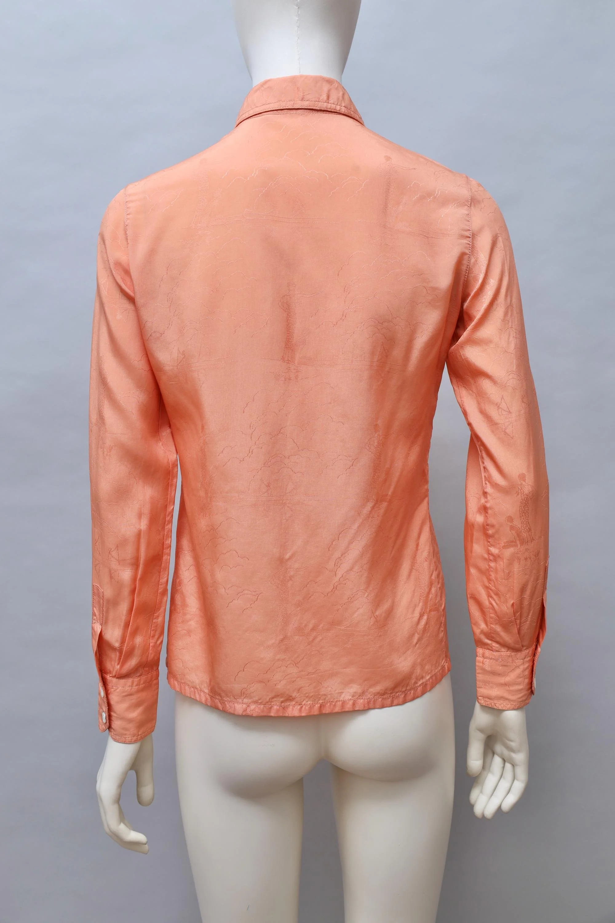 1970s Vintage apricot pointed collar brocade blouse