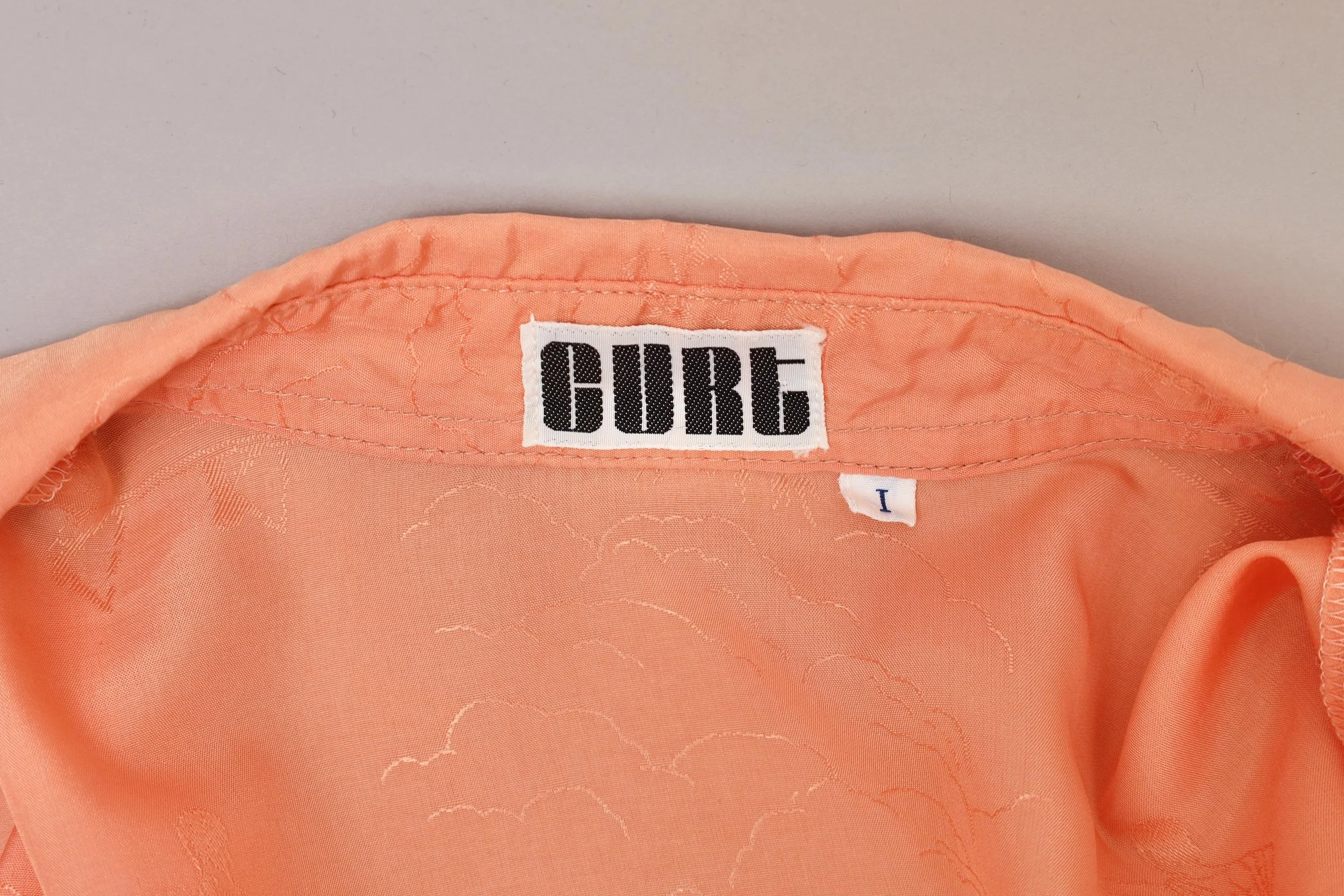 1970s Curt Vintage apricot pointed collar brocade blouse