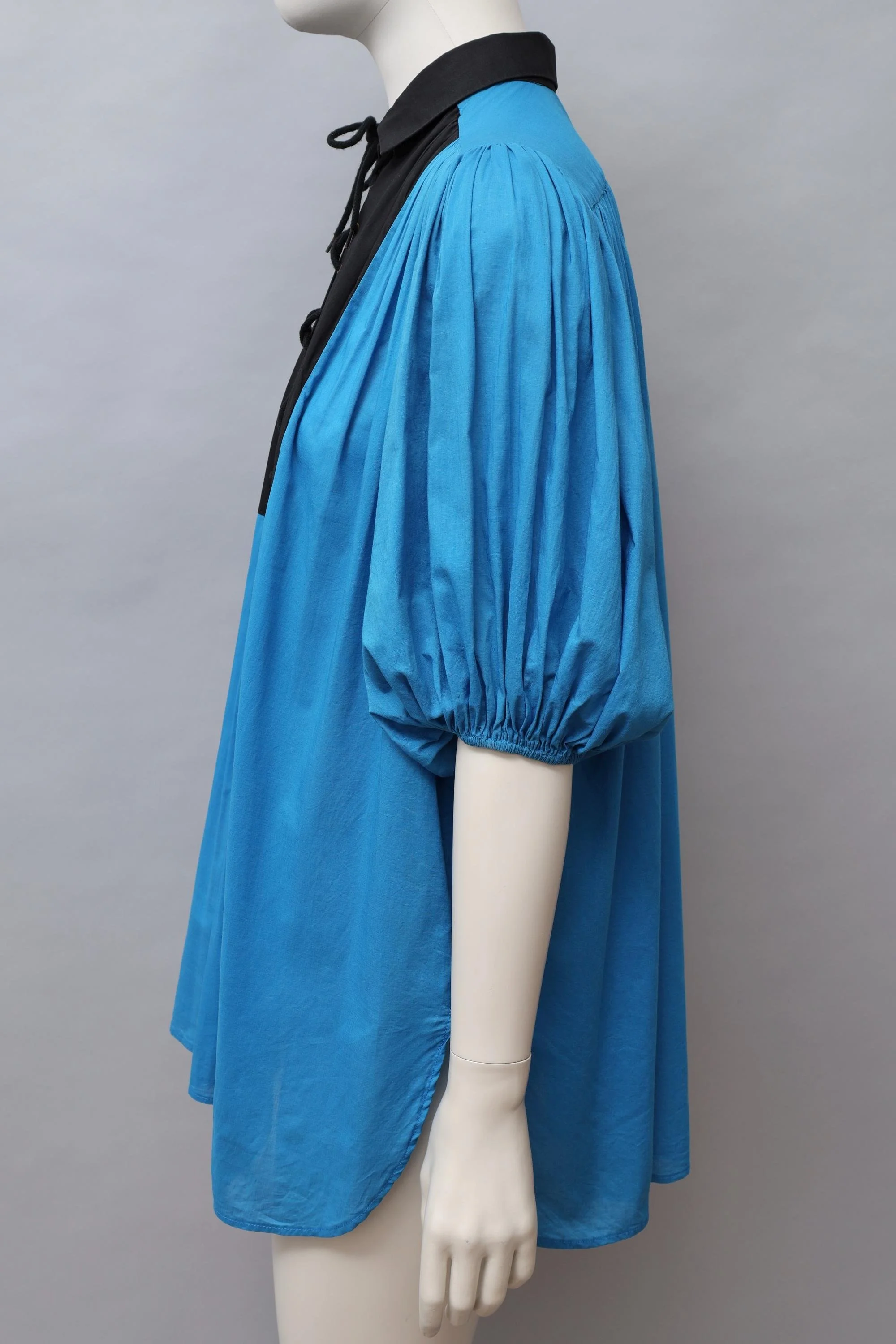 1980s Chantal Thomass blue balloon sleeve lace-up blouse