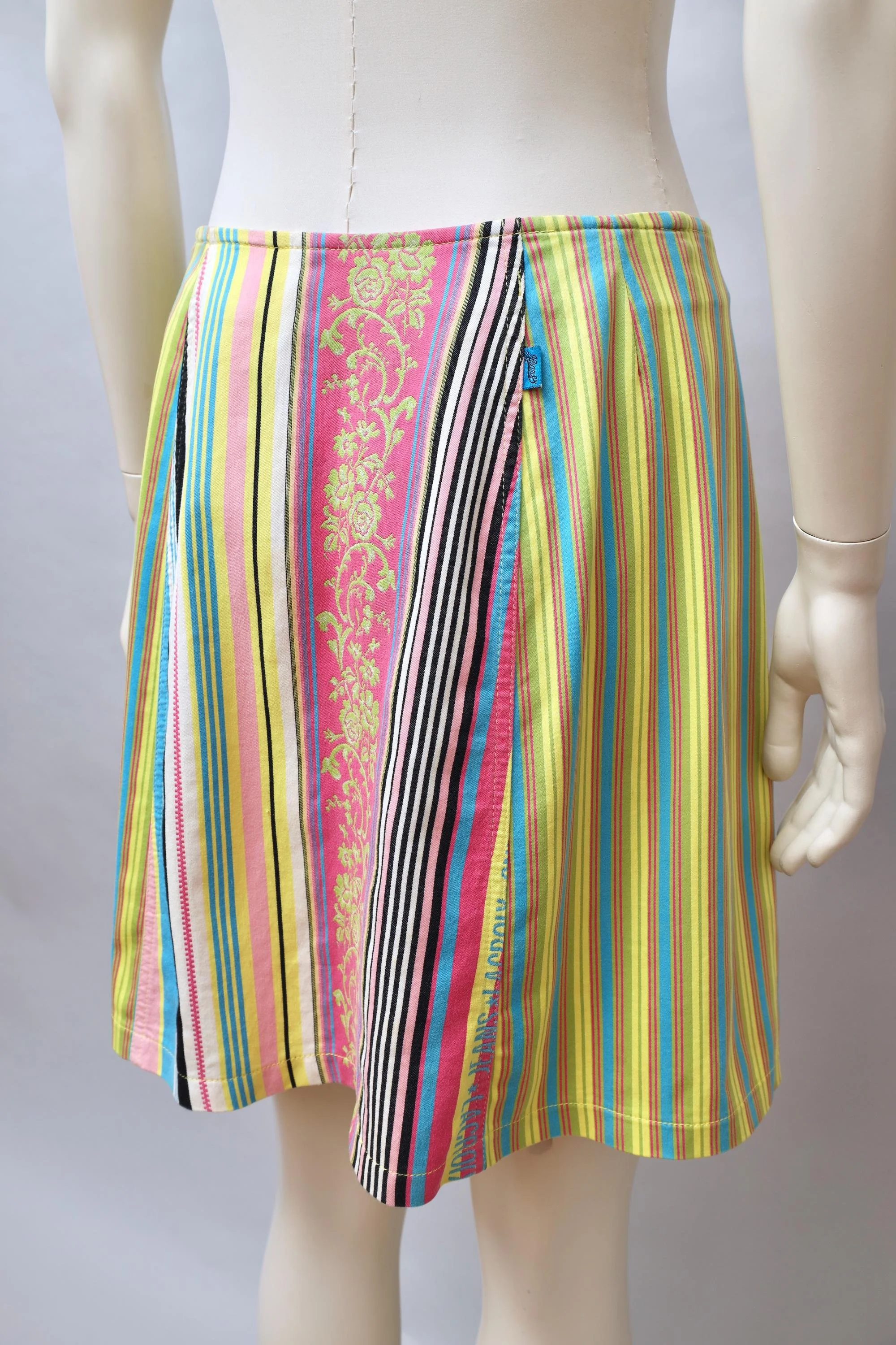 1990s Jeans de Christian Lacroix multicolour brocade striped skirt
