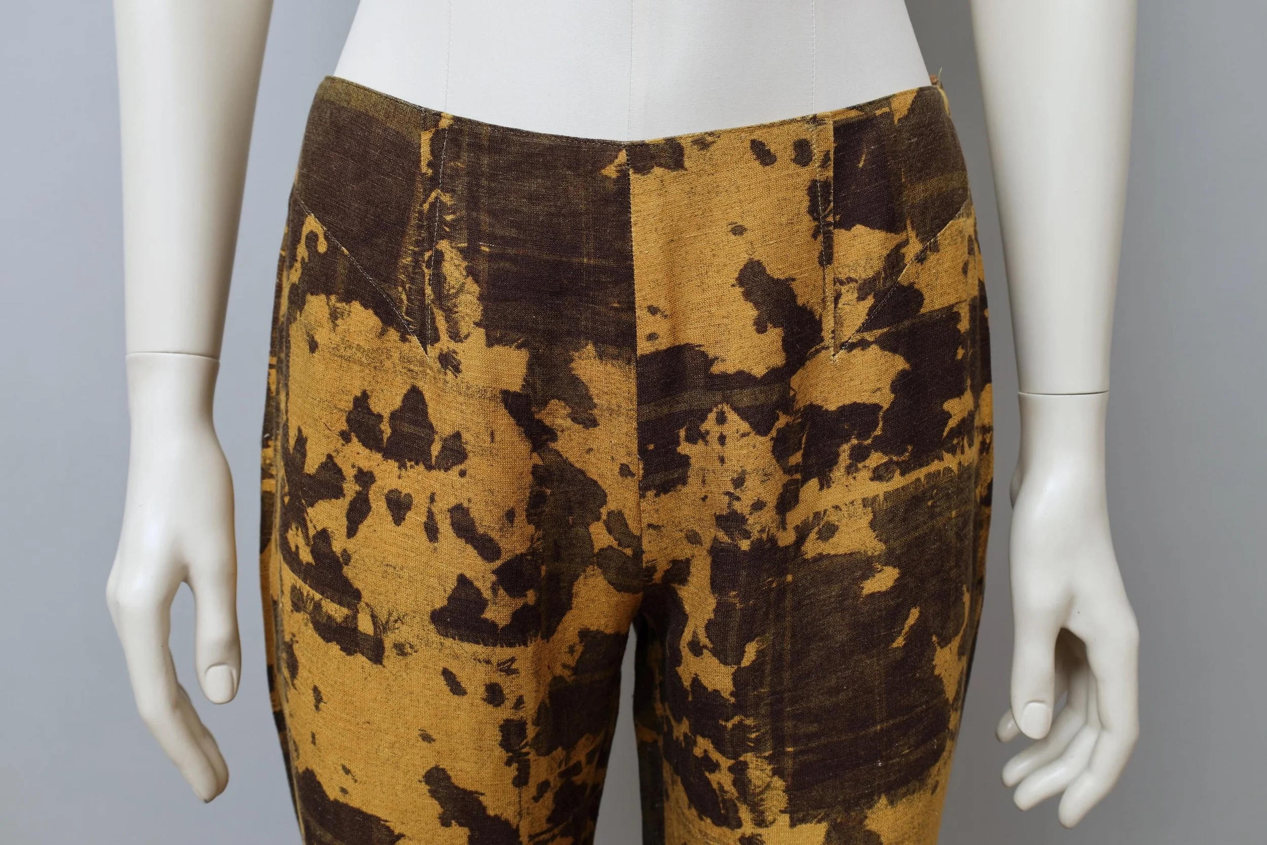 1990s Mugler ochre and brown bleached linen capri pants