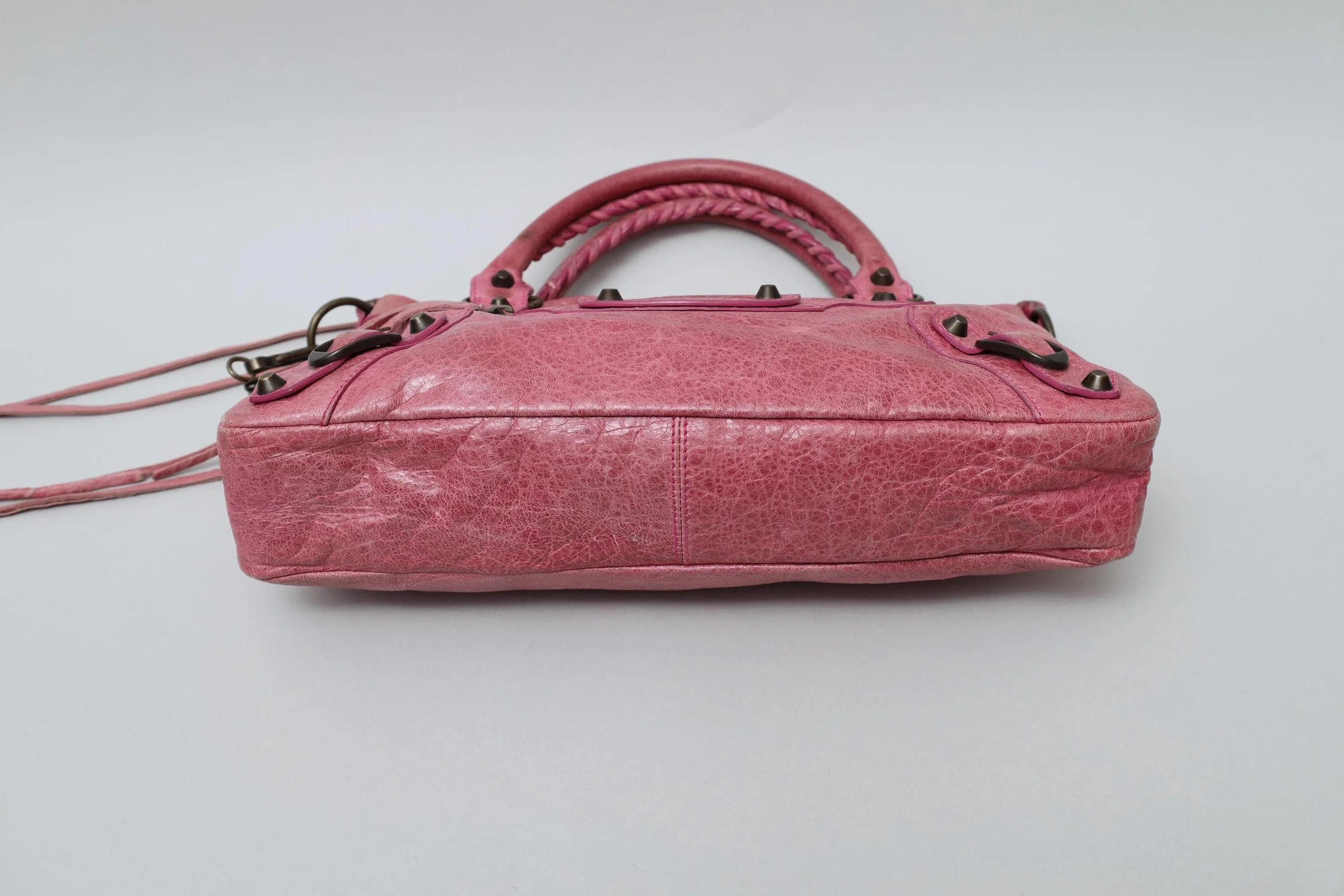 S/S 2008 magenta distressed leather Balenciaga First bag bottom