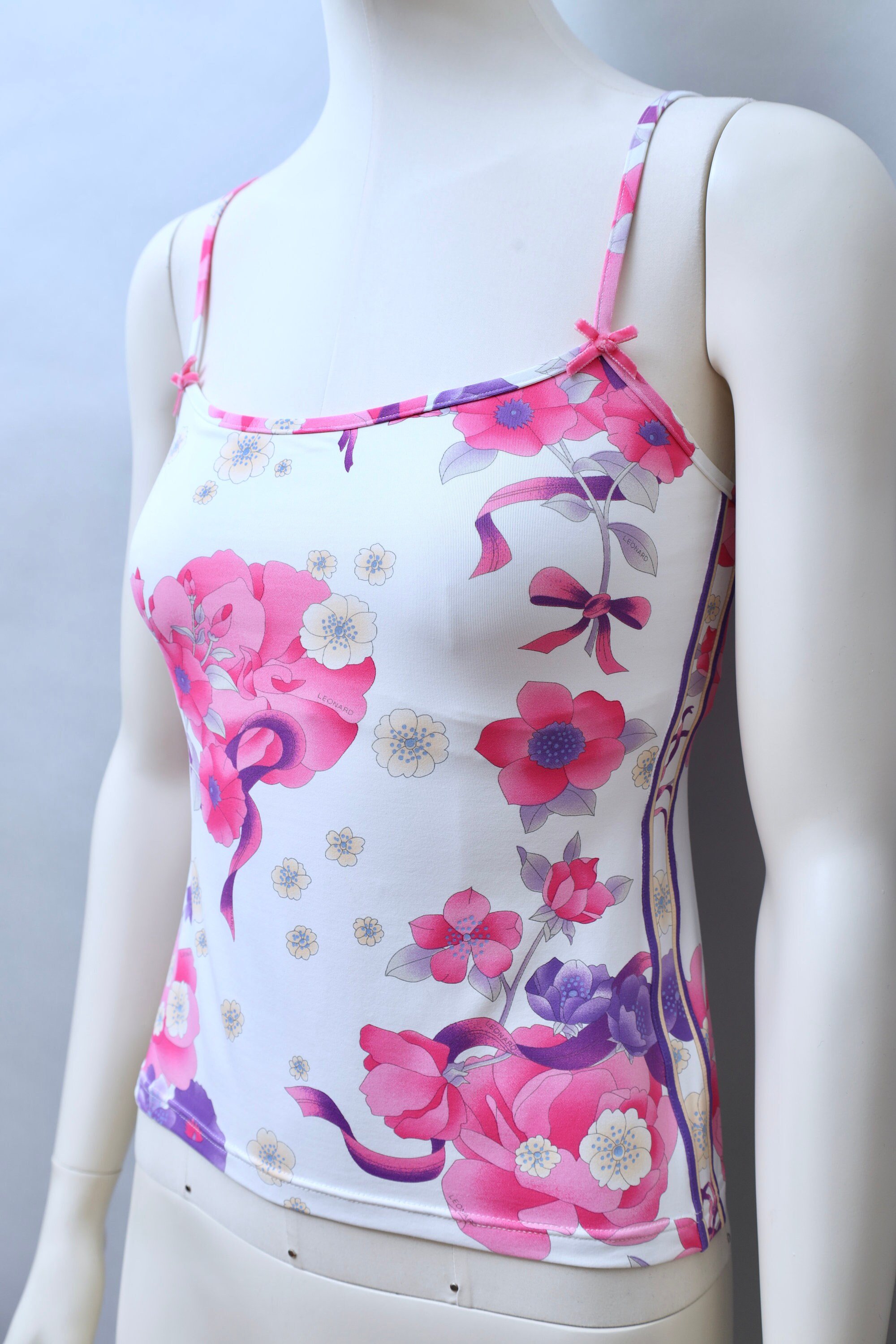 2000s Leonard Paris floral bouquet tank top