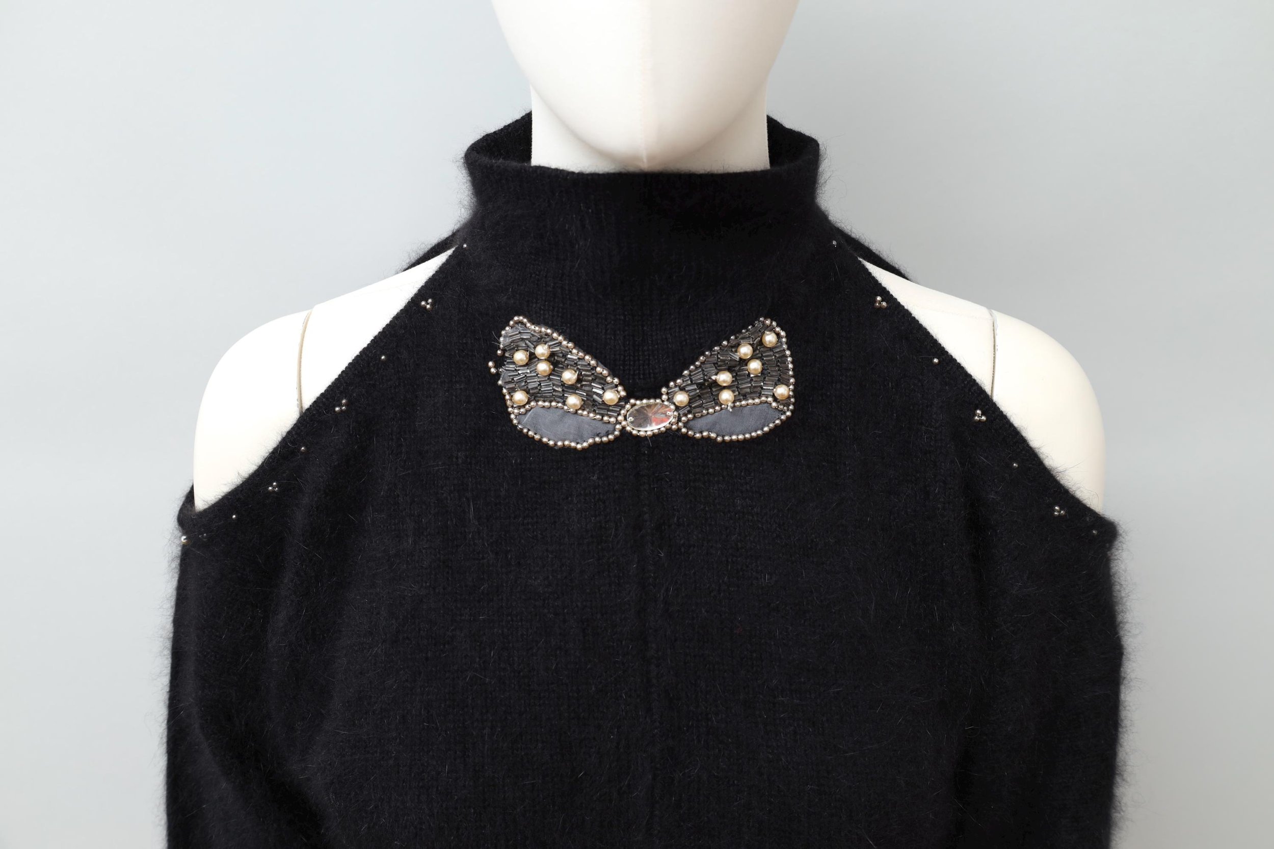 late 1970s / early 1980s Thierry Mugler pearl bow appliqué