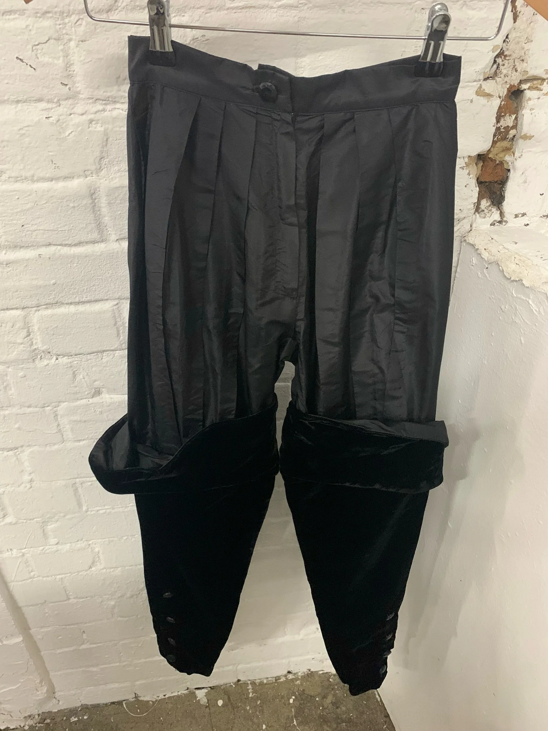 1980s Diamant Noir by Claude Petin velvet leg stirrup pants front